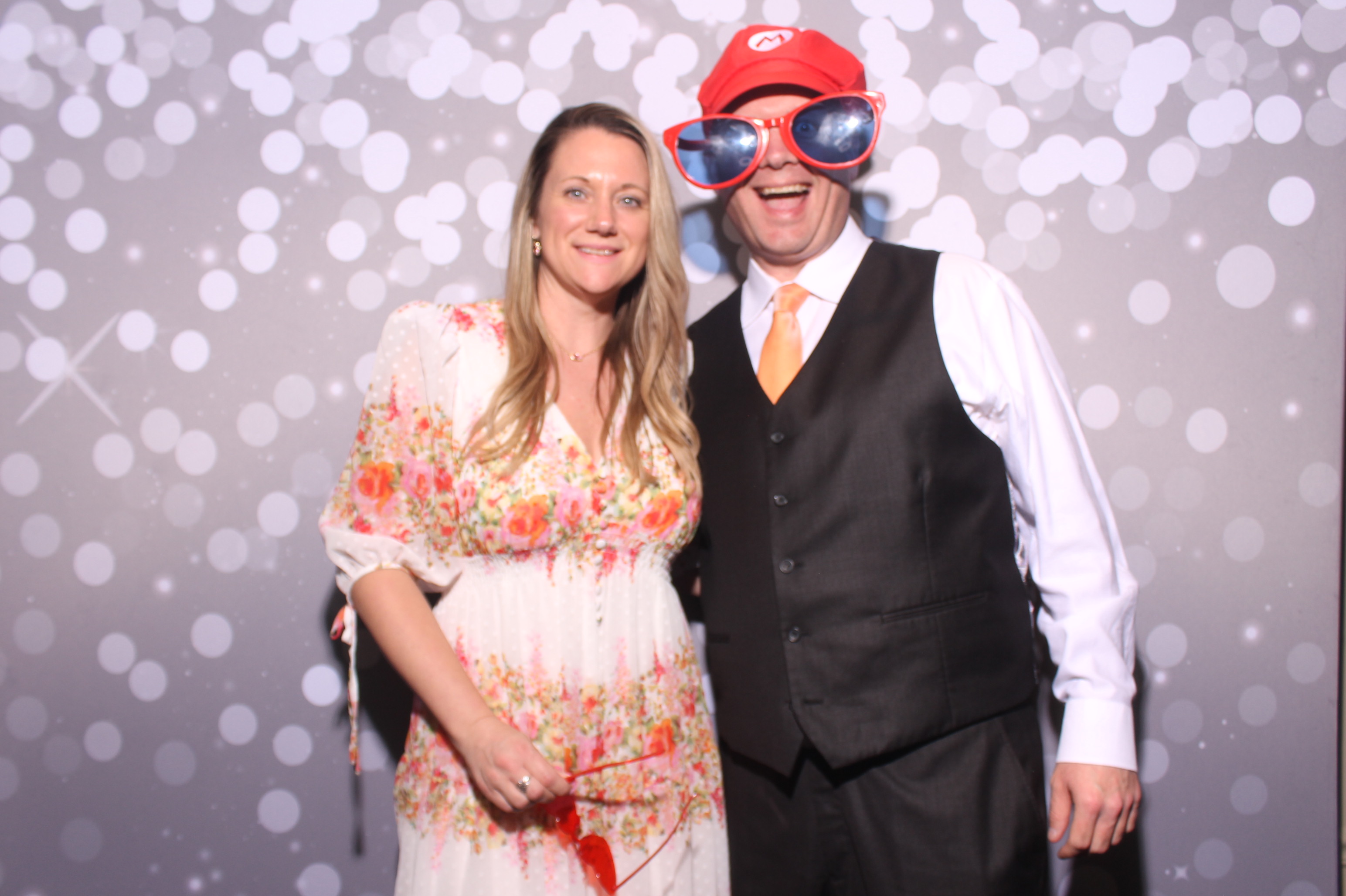 Chelsey & AJ Reception!! | View more photos from the event at gallery.photoboothcincy.com/u/PhotoBoothCincy/Chelsey-AJ-Reception