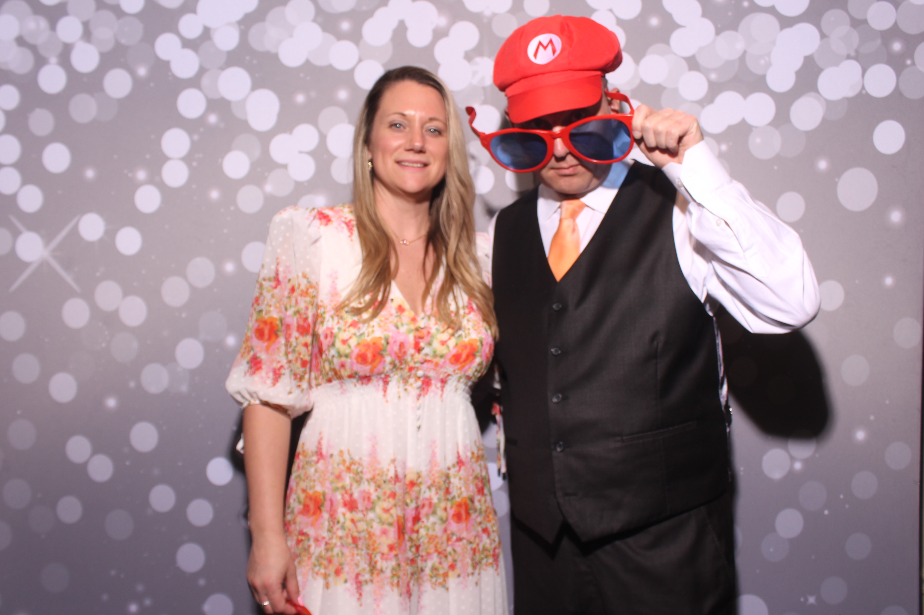 Chelsey & AJ Reception!! | View more photos from the event at gallery.photoboothcincy.com/u/PhotoBoothCincy/Chelsey-AJ-Reception