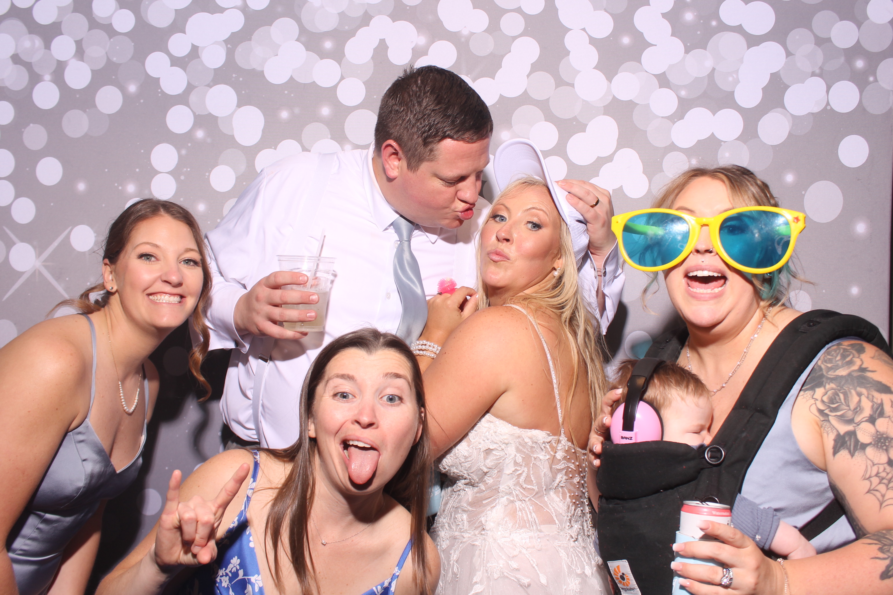 Chelsey & AJ Reception!! | View more photos from the event at gallery.photoboothcincy.com/u/PhotoBoothCincy/Chelsey-AJ-Reception