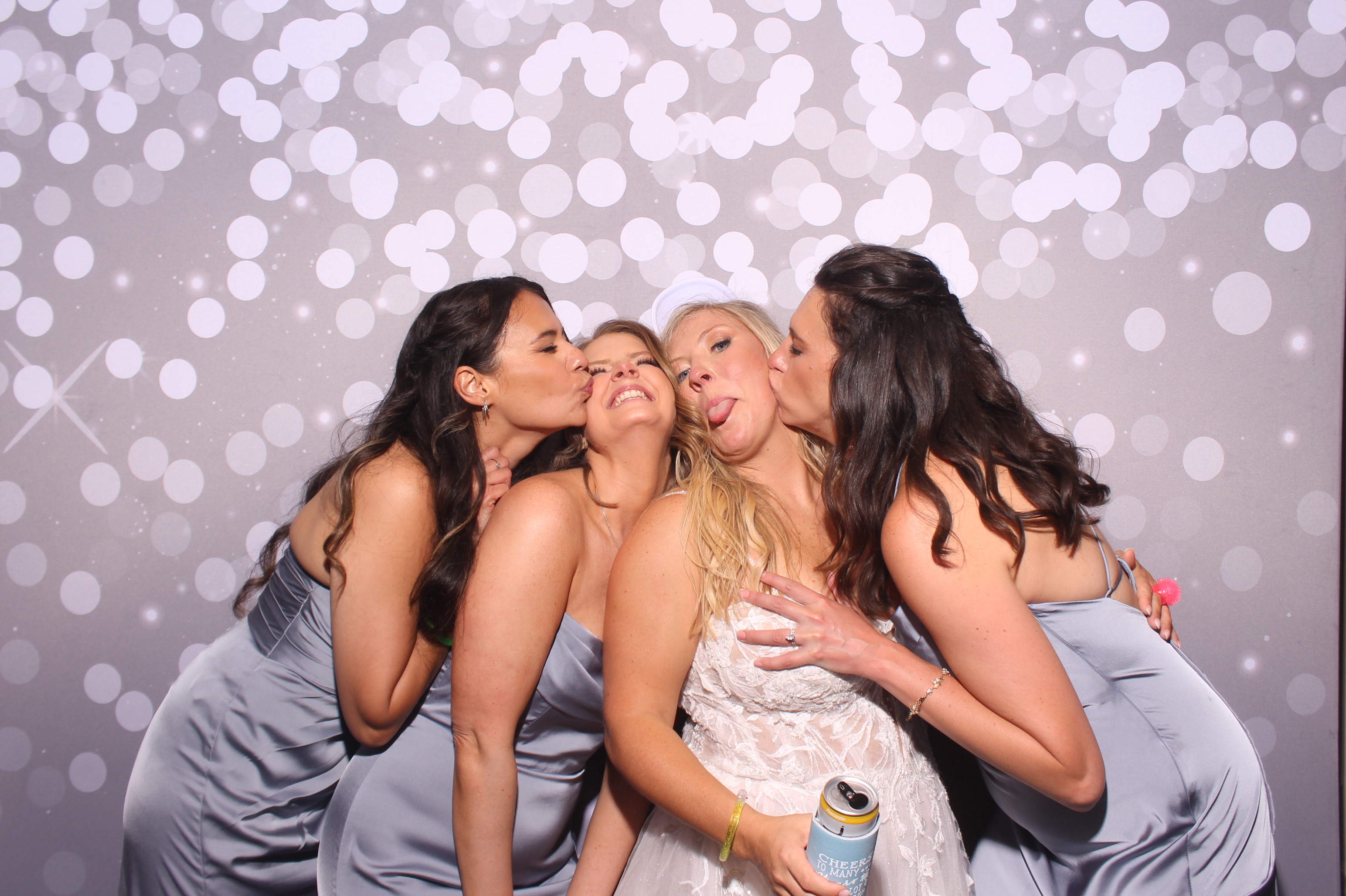 Chelsey & AJ Reception!! | View more photos from the event at gallery.photoboothcincy.com/u/PhotoBoothCincy/Chelsey-AJ-Reception
