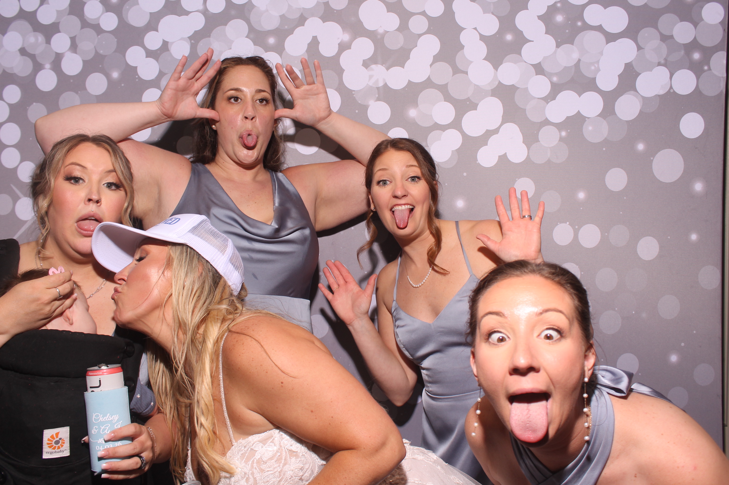 Chelsey & AJ Reception!! | View more photos from the event at gallery.photoboothcincy.com/u/PhotoBoothCincy/Chelsey-AJ-Reception
