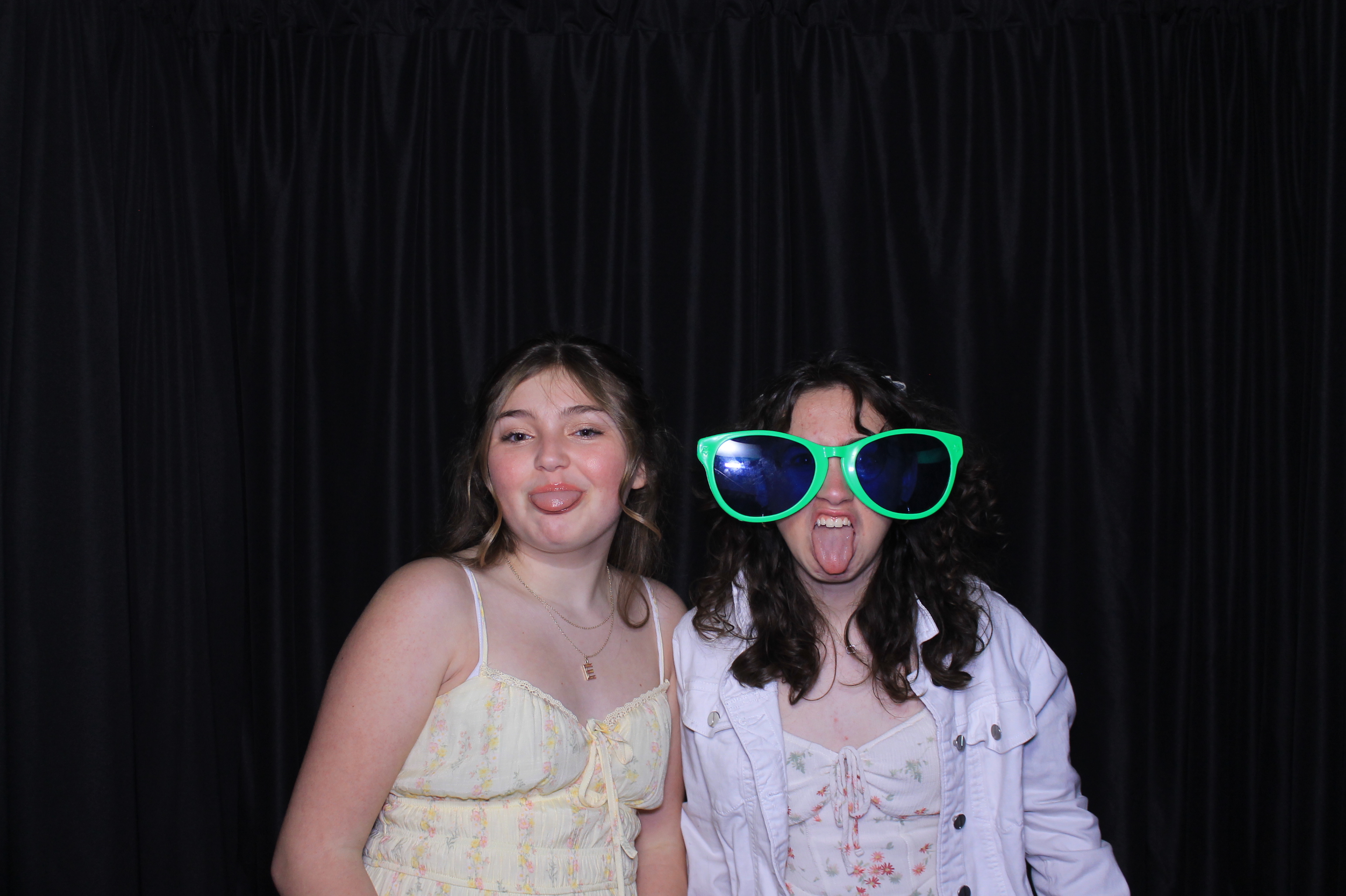 Chess Christian Middle School Western Dance | View more photos from the event at gallery.photoboothcincy.com/u/PhotoBoothCincy/Chess-Christian-Middle-School-Western-Dance