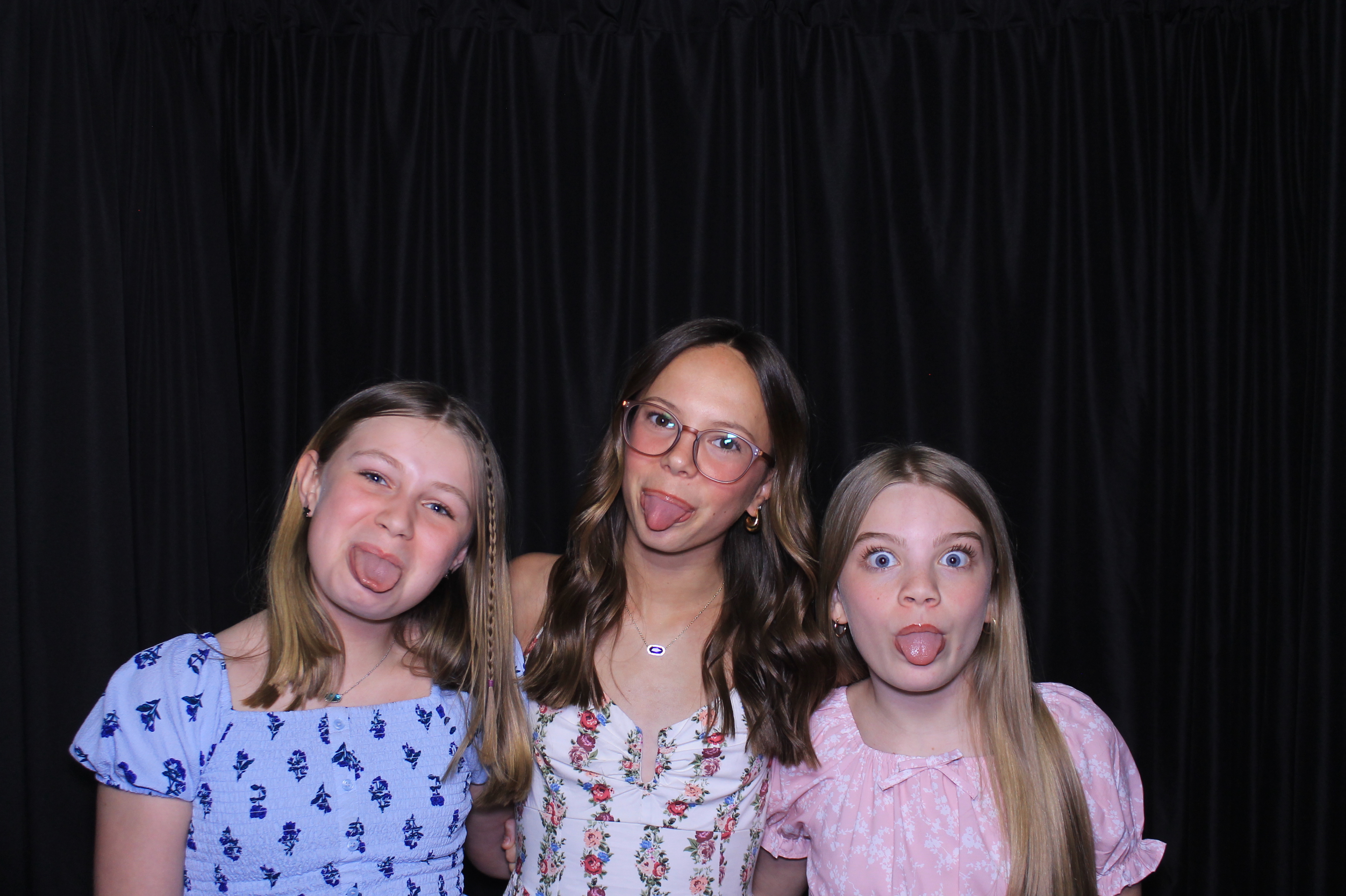 Chess Christian Middle School Western Dance | View more photos from the event at gallery.photoboothcincy.com/u/PhotoBoothCincy/Chess-Christian-Middle-School-Western-Dance