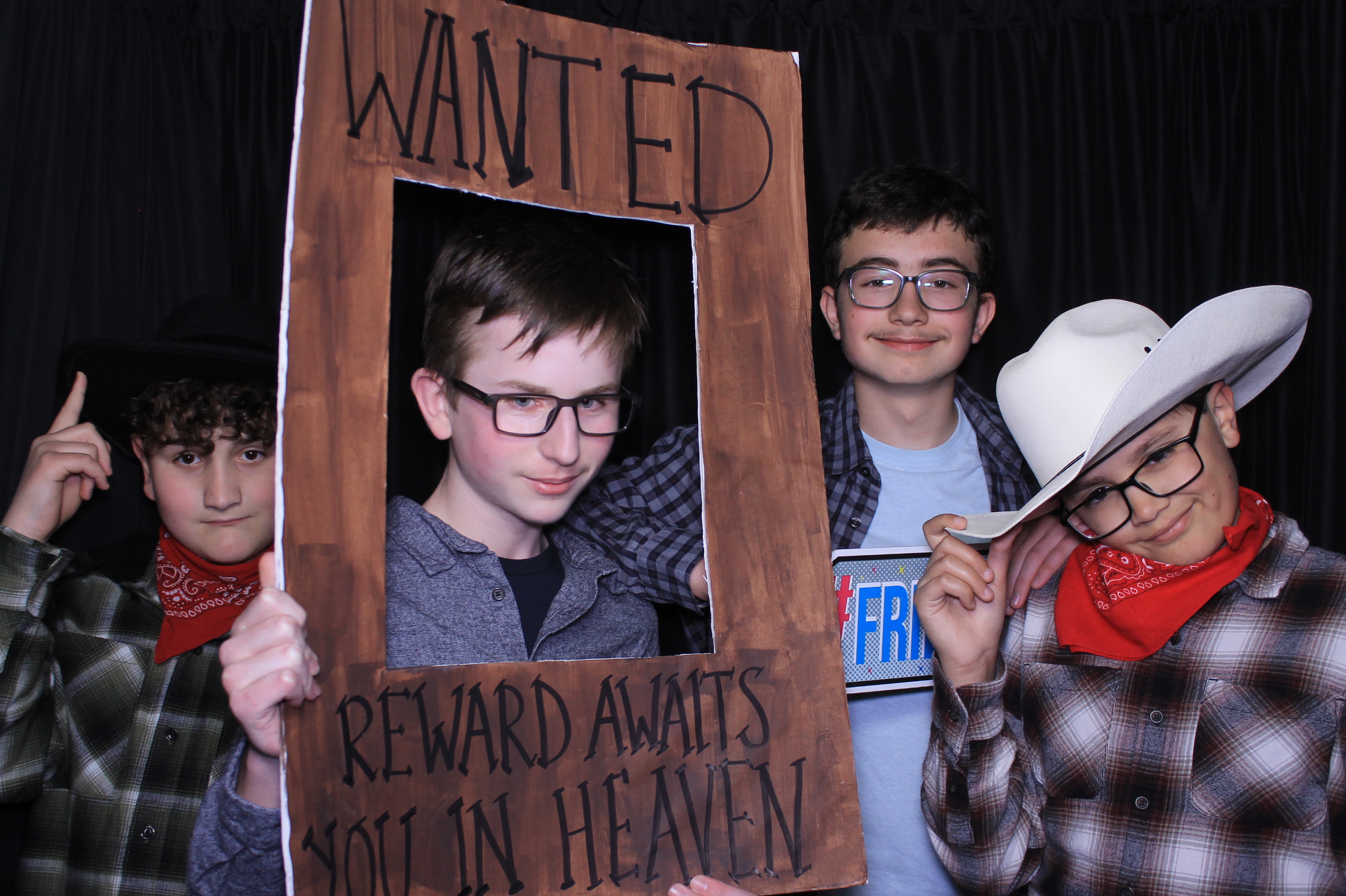 Chess Christian Middle School Western Dance | View more photos from the event at gallery.photoboothcincy.com/u/PhotoBoothCincy/Chess-Christian-Middle-School-Western-Dance