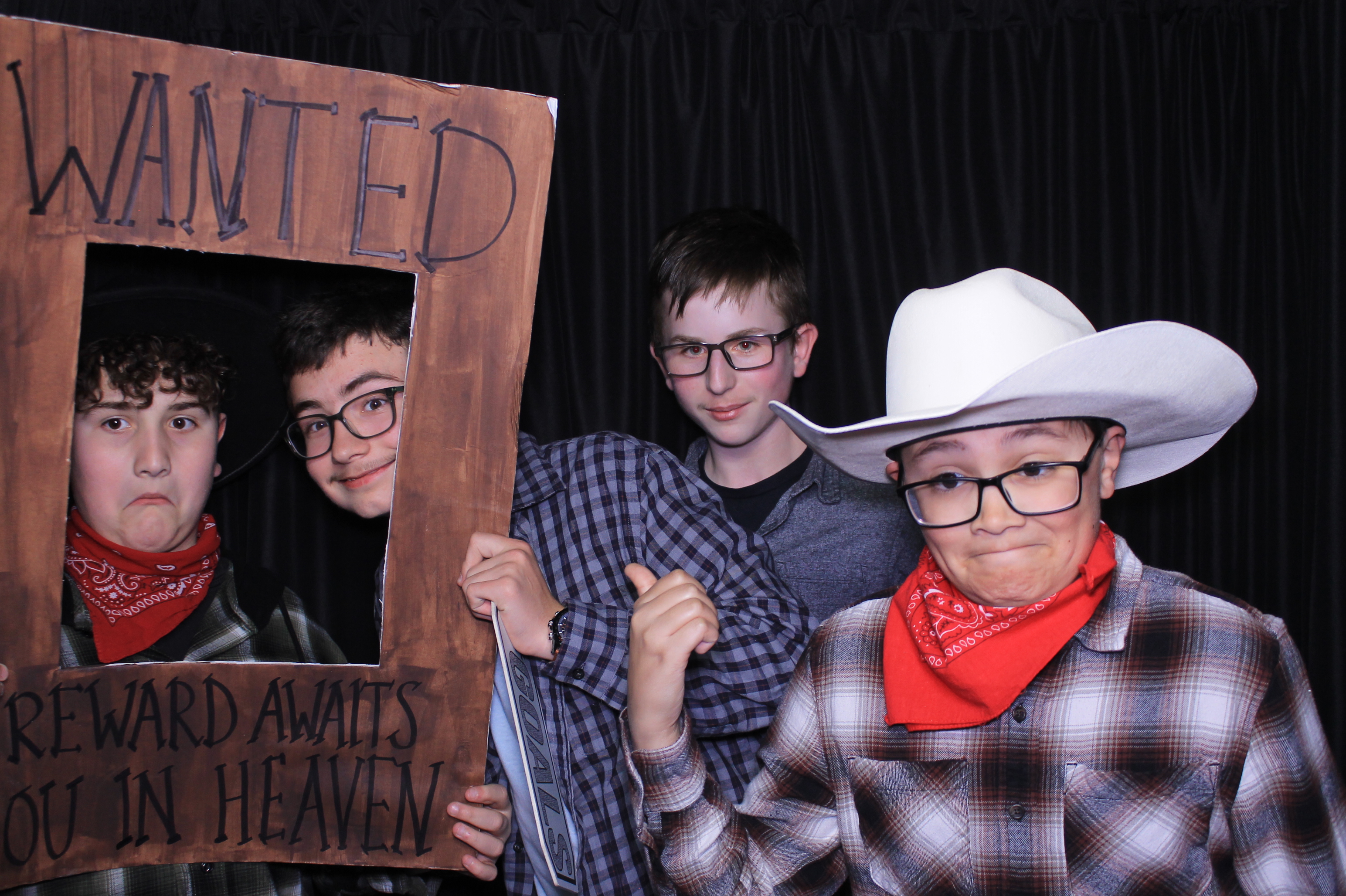 Chess Christian Middle School Western Dance | View more photos from the event at gallery.photoboothcincy.com/u/PhotoBoothCincy/Chess-Christian-Middle-School-Western-Dance