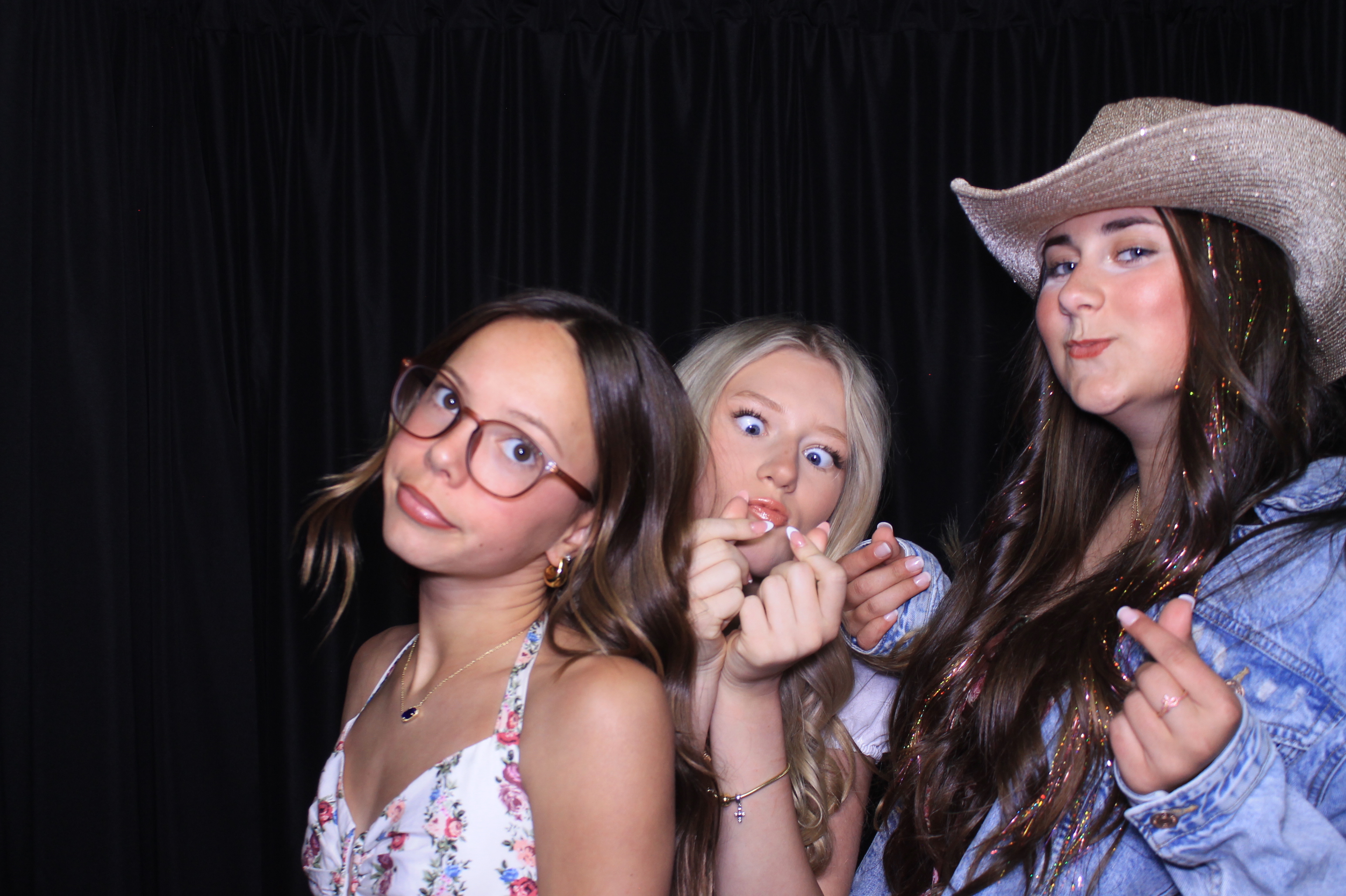 Chess Christian Middle School Western Dance | View more photos from the event at gallery.photoboothcincy.com/u/PhotoBoothCincy/Chess-Christian-Middle-School-Western-Dance