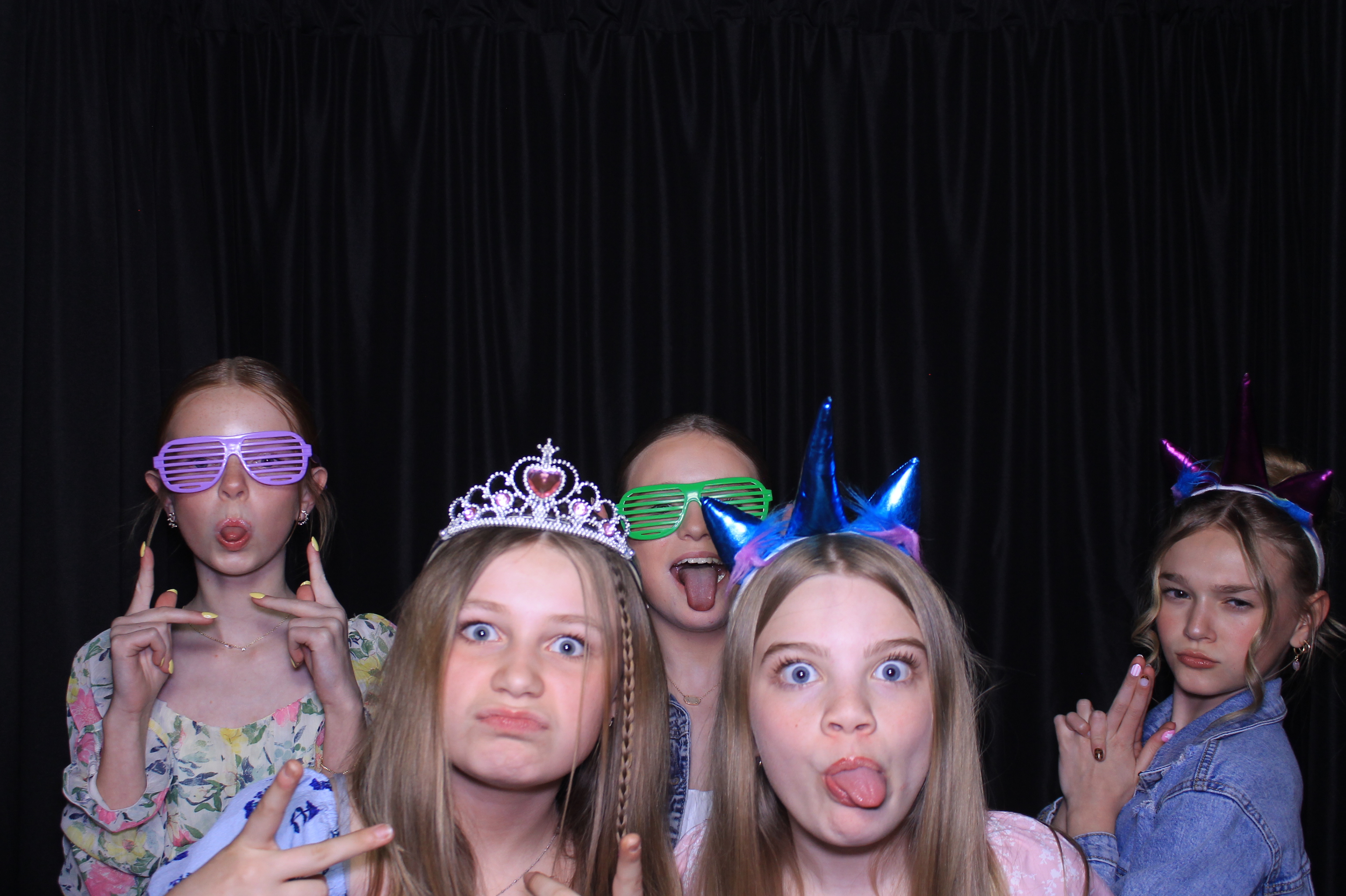 Chess Christian Middle School Western Dance | View more photos from the event at gallery.photoboothcincy.com/u/PhotoBoothCincy/Chess-Christian-Middle-School-Western-Dance