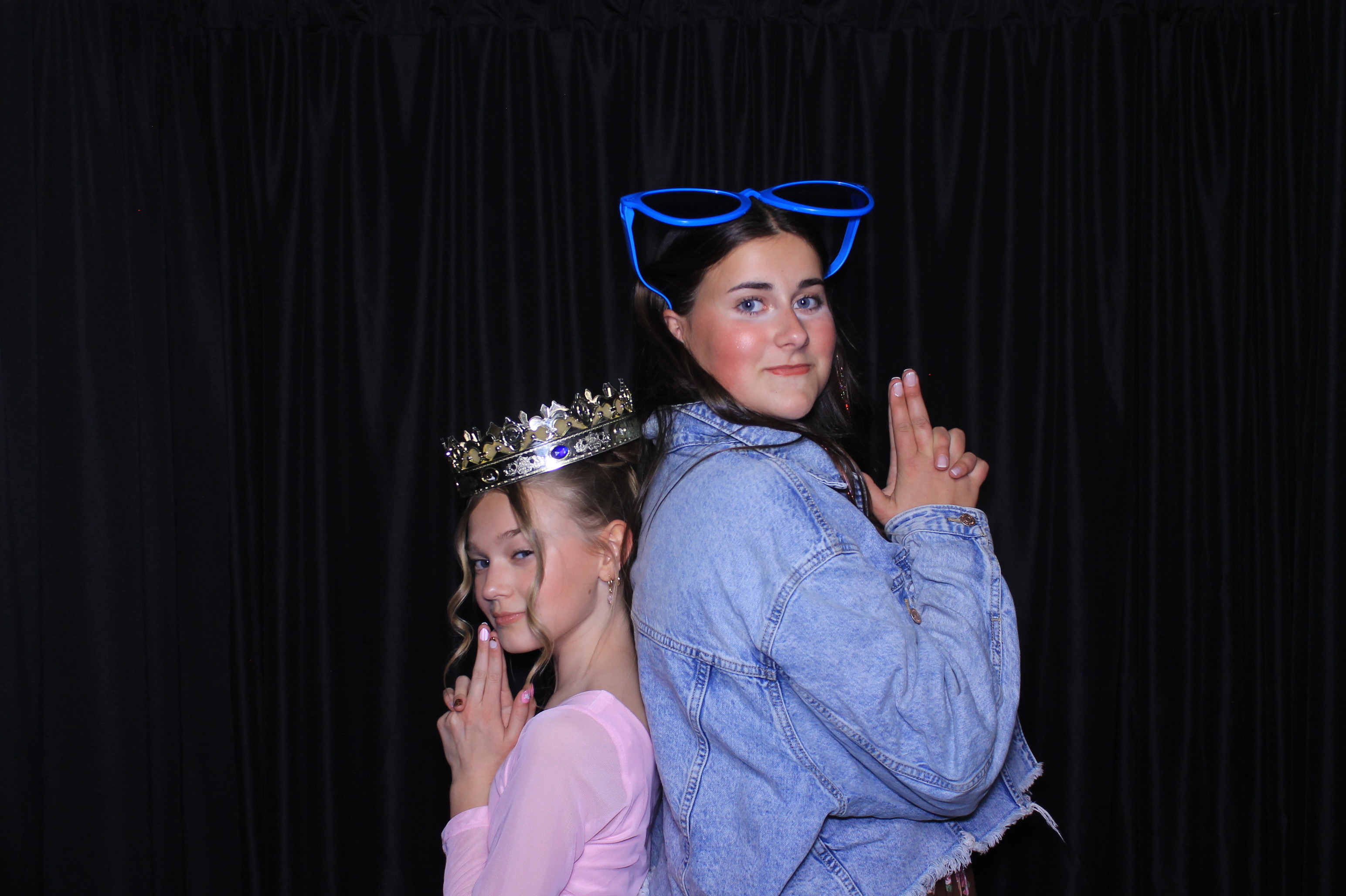 Chess Christian Middle School Western Dance | View more photos from the event at gallery.photoboothcincy.com/u/PhotoBoothCincy/Chess-Christian-Middle-School-Western-Dance