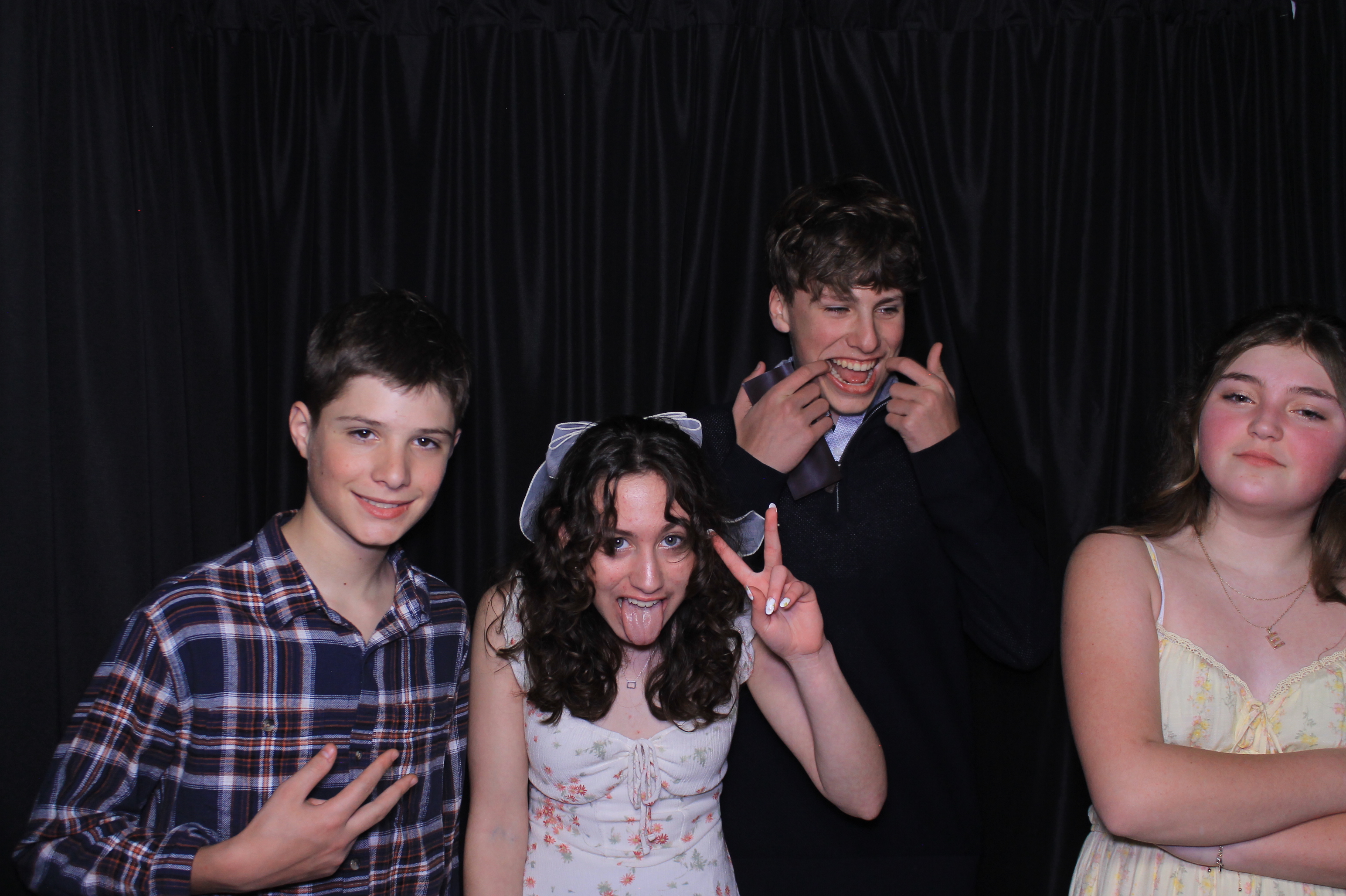Chess Christian Middle School Western Dance | View more photos from the event at gallery.photoboothcincy.com/u/PhotoBoothCincy/Chess-Christian-Middle-School-Western-Dance