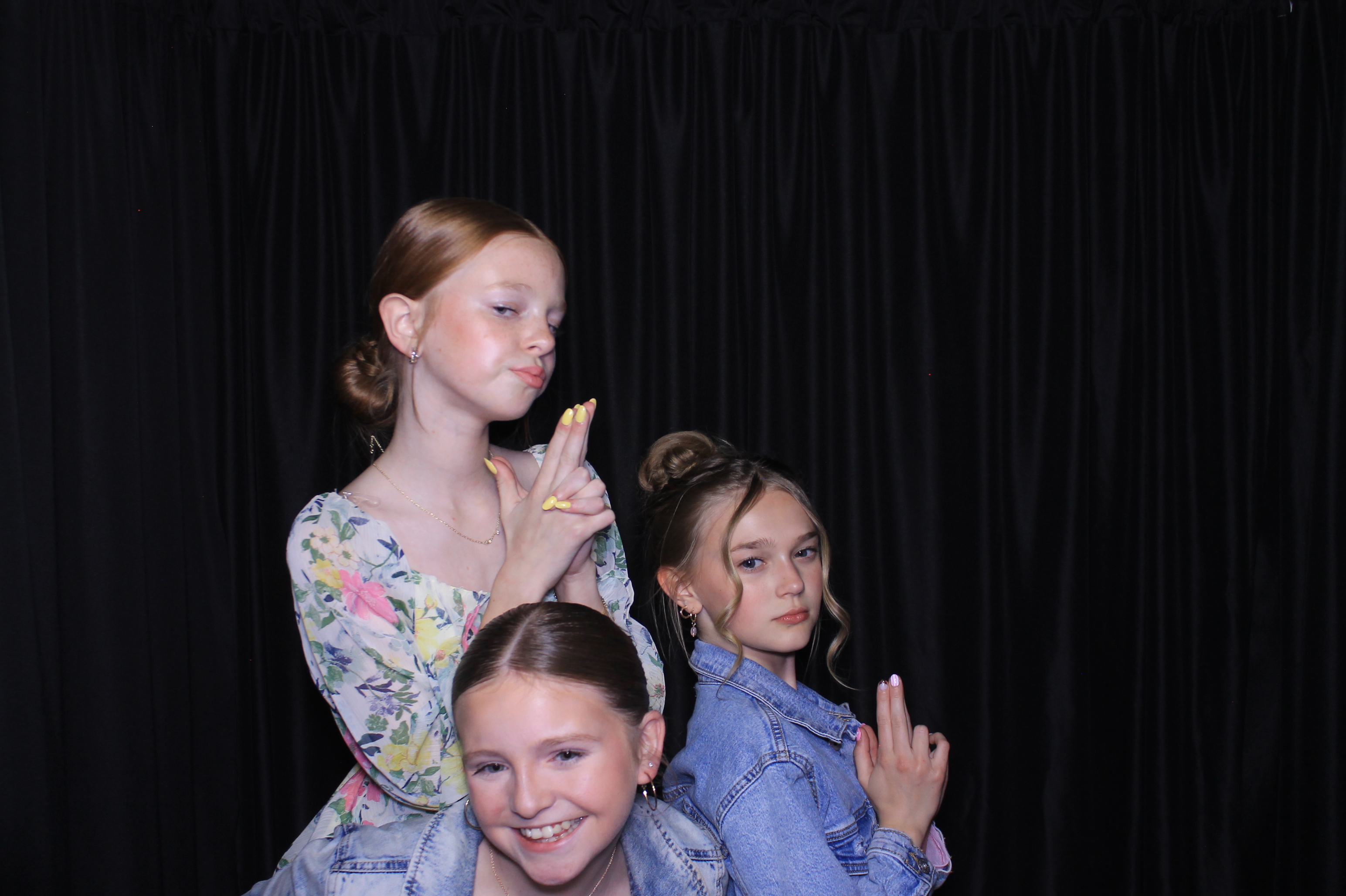 Chess Christian Middle School Western Dance | View more photos from the event at gallery.photoboothcincy.com/u/PhotoBoothCincy/Chess-Christian-Middle-School-Western-Dance