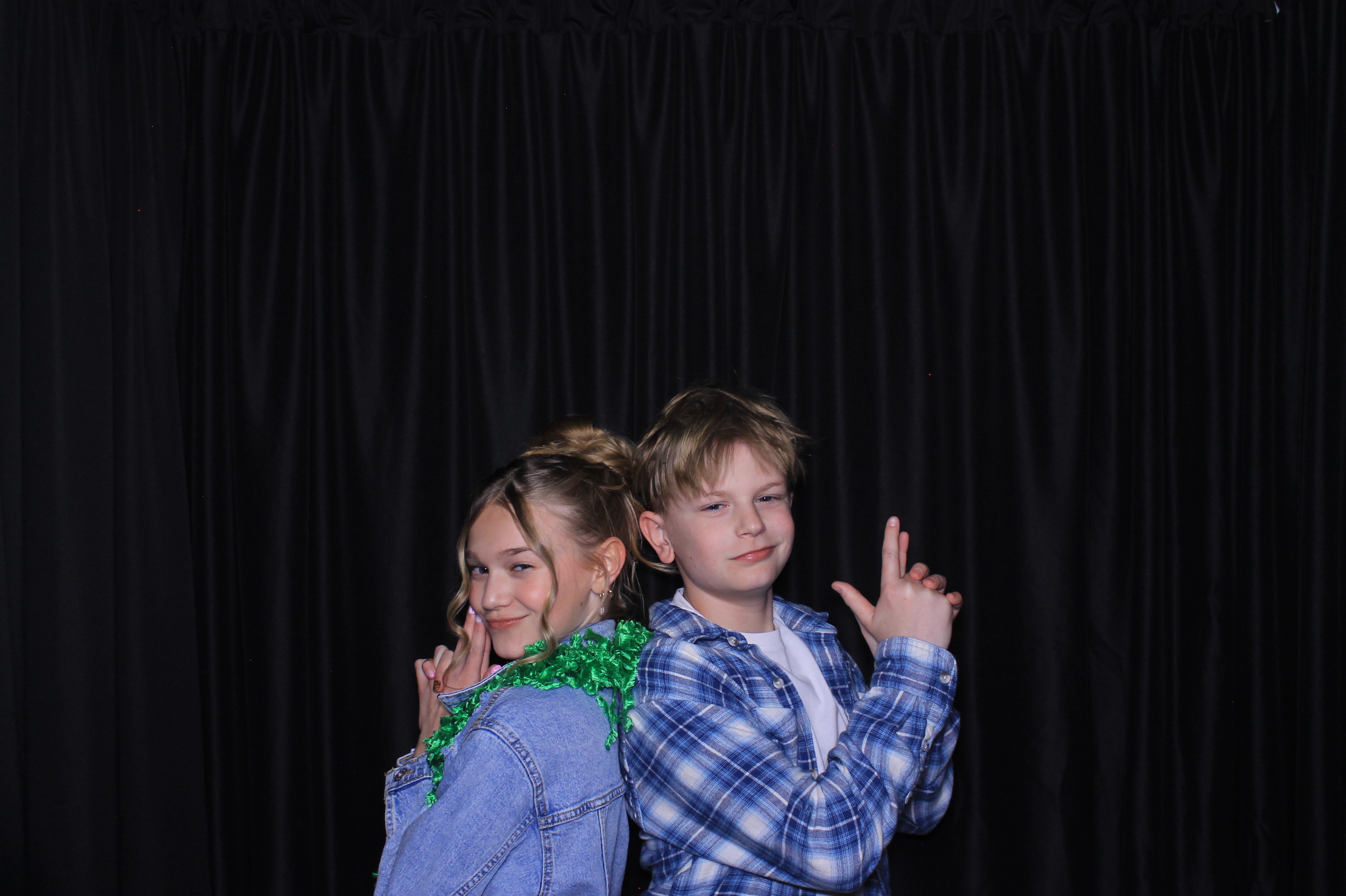 Chess Christian Middle School Western Dance | View more photos from the event at gallery.photoboothcincy.com/u/PhotoBoothCincy/Chess-Christian-Middle-School-Western-Dance