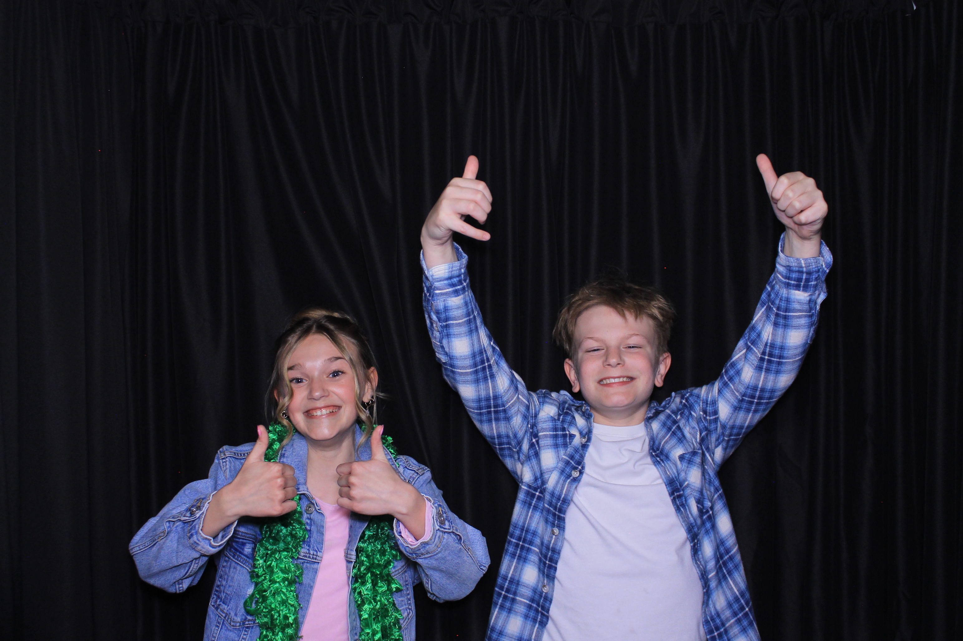 Chess Christian Middle School Western Dance | View more photos from the event at gallery.photoboothcincy.com/u/PhotoBoothCincy/Chess-Christian-Middle-School-Western-Dance