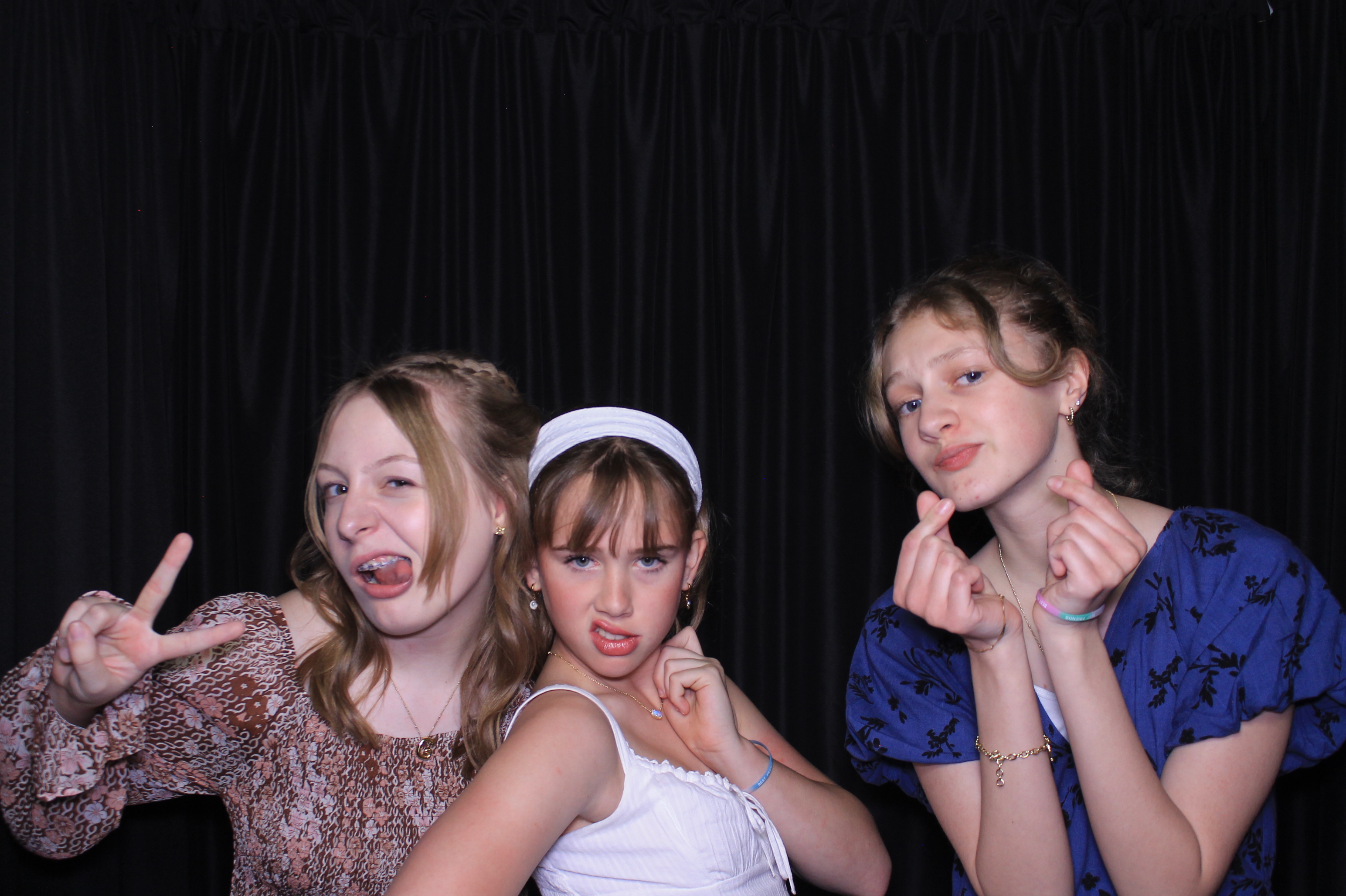 Chess Christian Middle School Western Dance | View more photos from the event at gallery.photoboothcincy.com/u/PhotoBoothCincy/Chess-Christian-Middle-School-Western-Dance