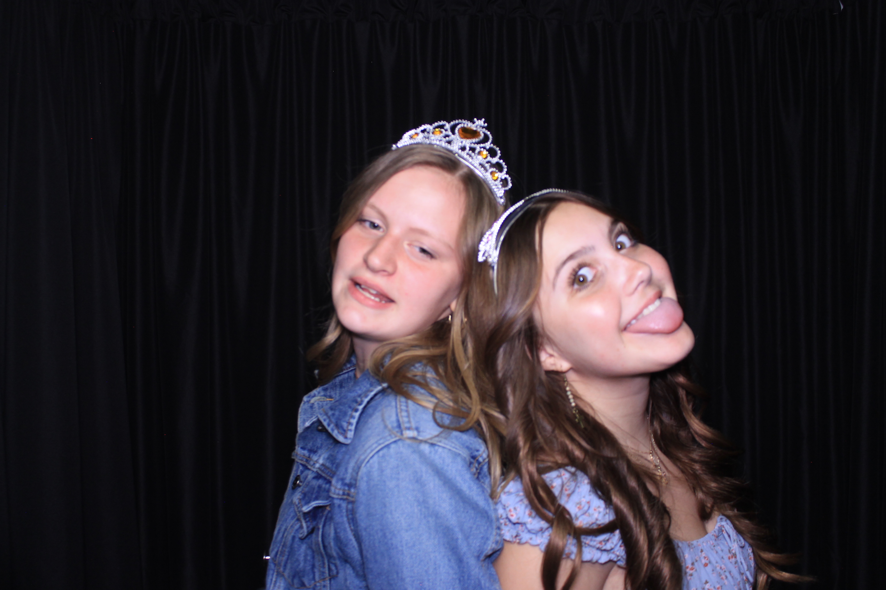 Chess Christian Middle School Western Dance | View more photos from the event at gallery.photoboothcincy.com/u/PhotoBoothCincy/Chess-Christian-Middle-School-Western-Dance