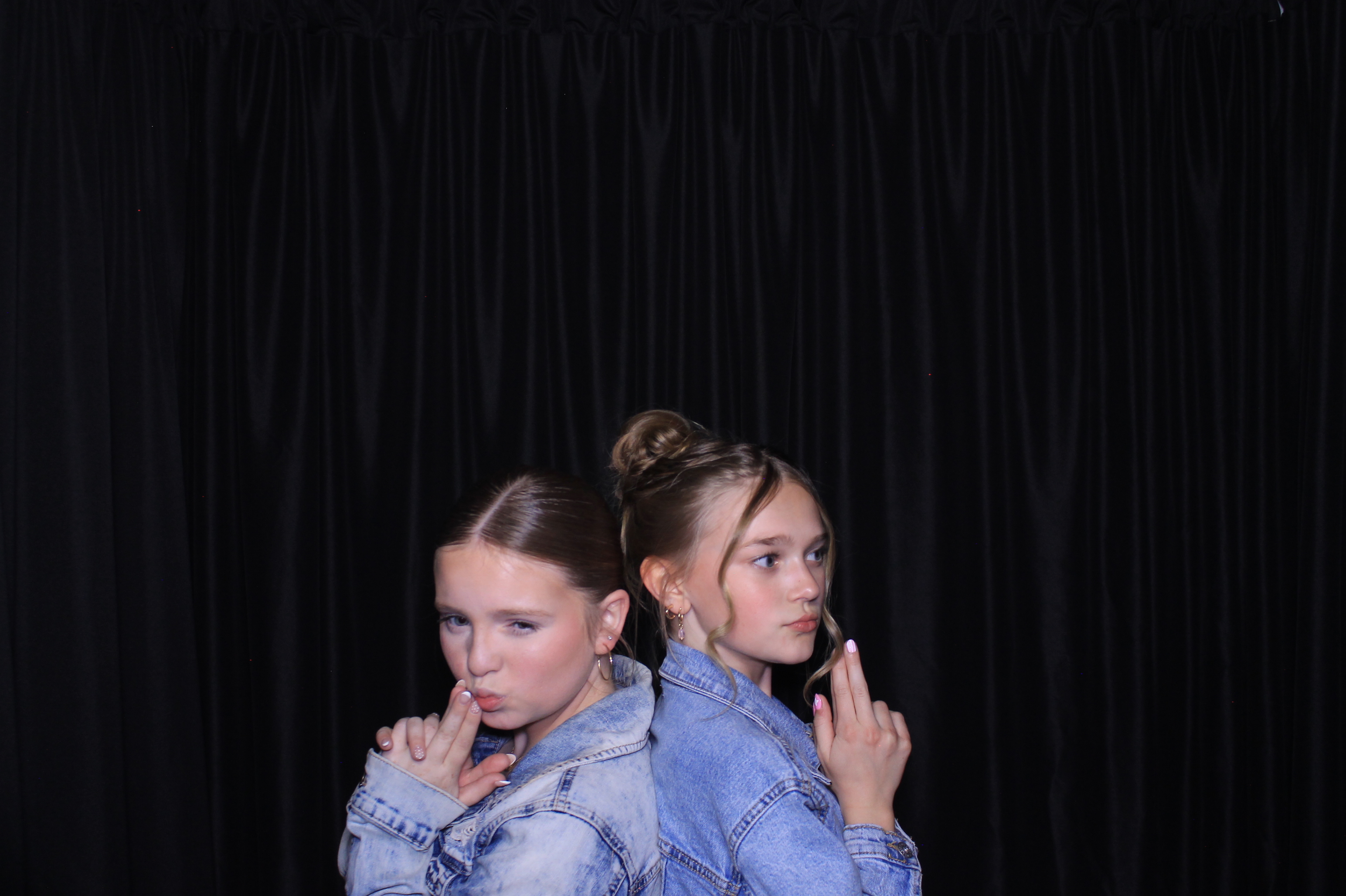 Chess Christian Middle School Western Dance | View more photos from the event at gallery.photoboothcincy.com/u/PhotoBoothCincy/Chess-Christian-Middle-School-Western-Dance