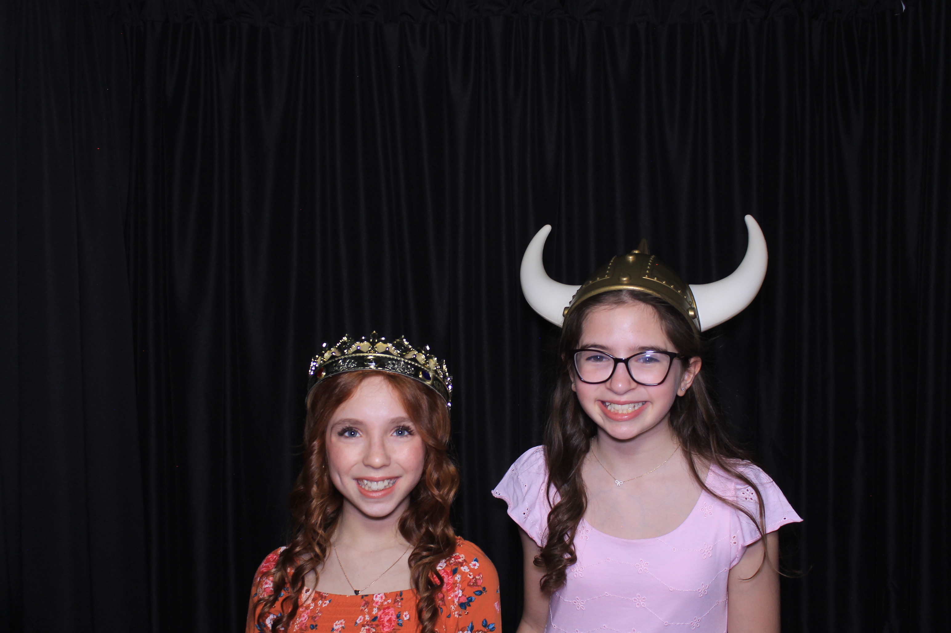 Chess Christian Middle School Western Dance | View more photos from the event at gallery.photoboothcincy.com/u/PhotoBoothCincy/Chess-Christian-Middle-School-Western-Dance