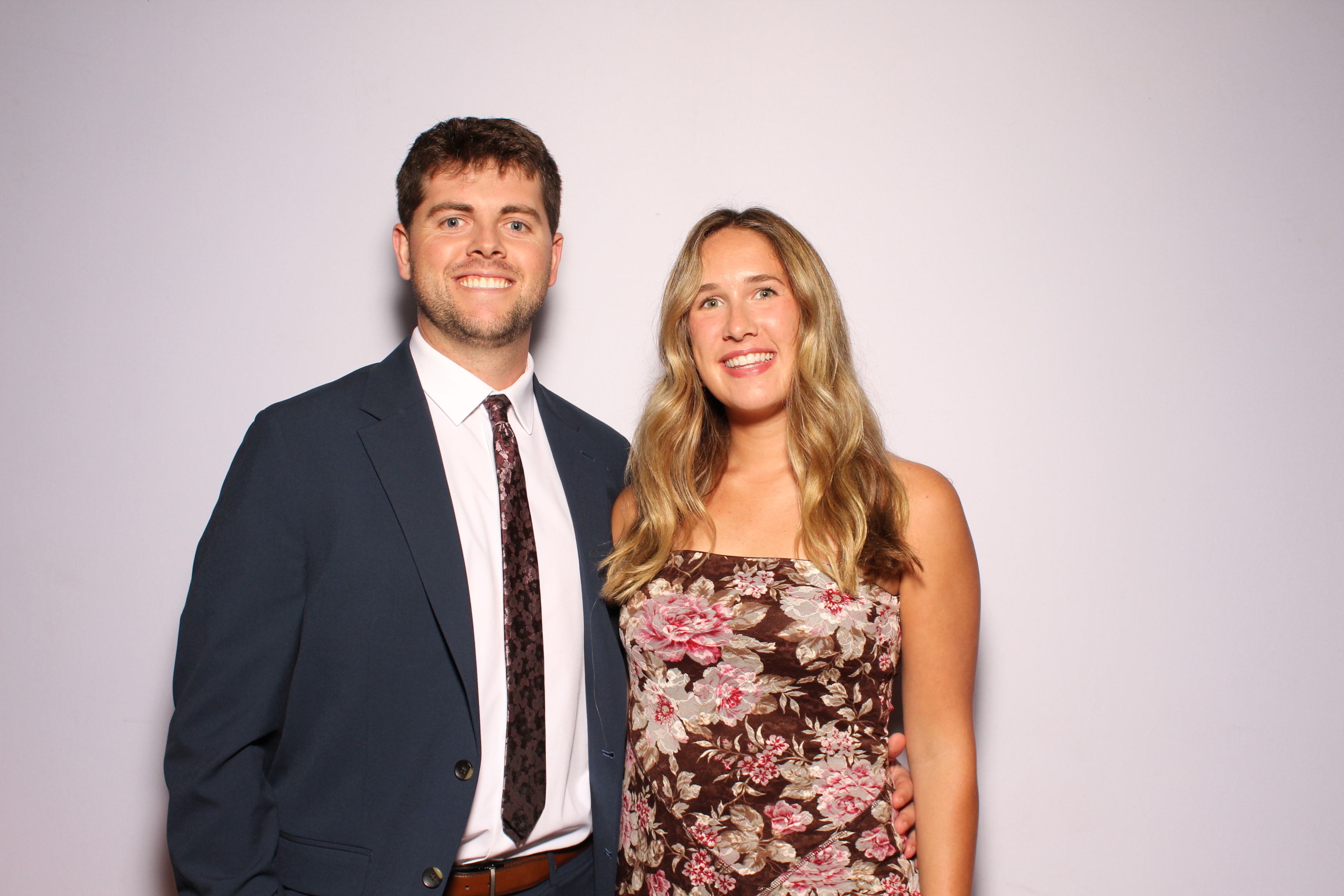 Chloe & Jason Wedding | View more photos from the event at gallery.photoboothcincy.com/u/PhotoBoothCincy/Chloe-Jason-Wedding