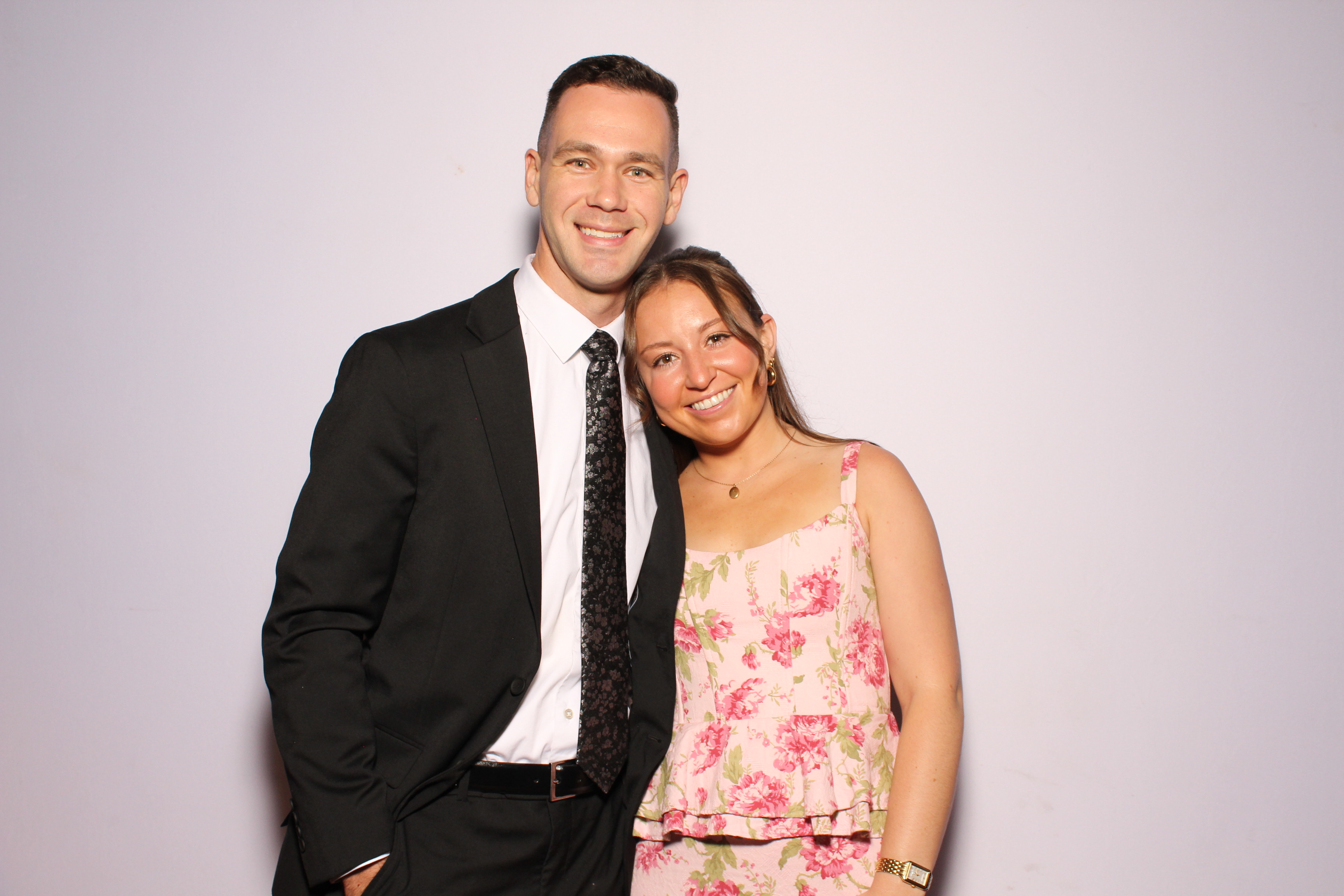 Chloe & Jason Wedding | View more photos from the event at gallery.photoboothcincy.com/u/PhotoBoothCincy/Chloe-Jason-Wedding