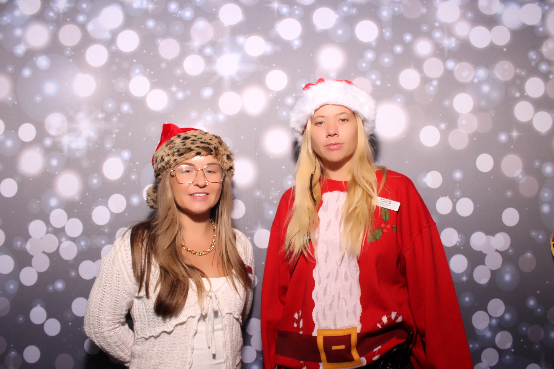 Christmas in July!! | View more photos from the event at gallery.photoboothcincy.com/u/PhotoBoothCincy/Christmas-in-July