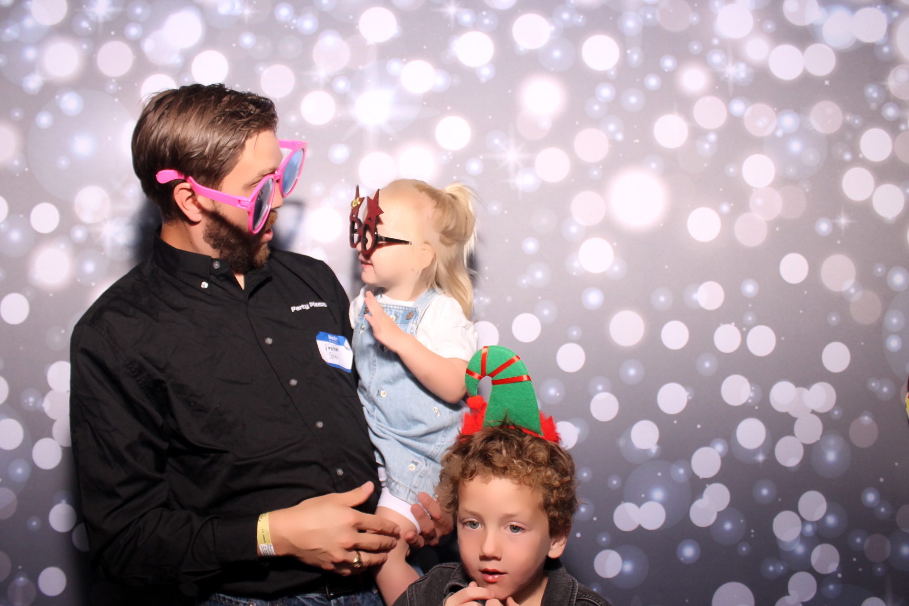 Christmas in July!! | View more photos from the event at gallery.photoboothcincy.com/u/PhotoBoothCincy/Christmas-in-July