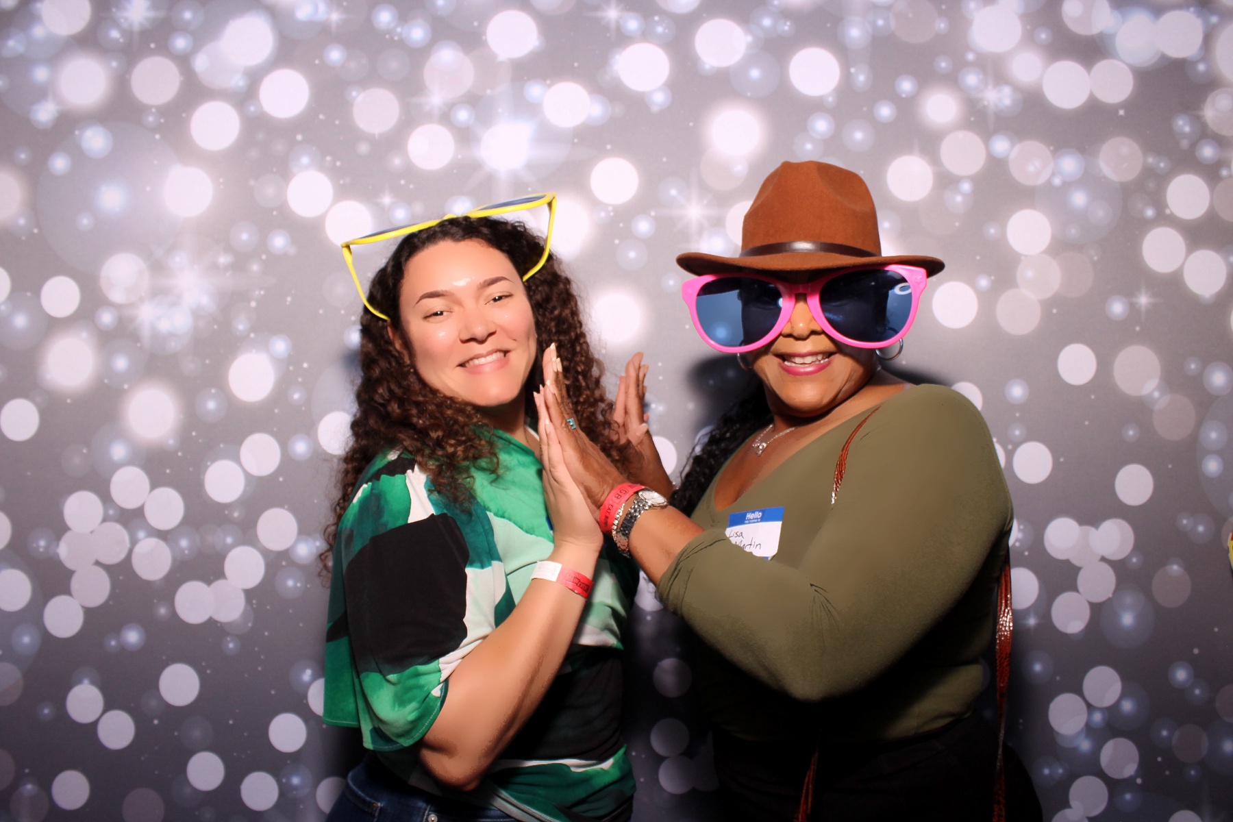 Christmas in July!! | View more photos from the event at gallery.photoboothcincy.com/u/PhotoBoothCincy/Christmas-in-July