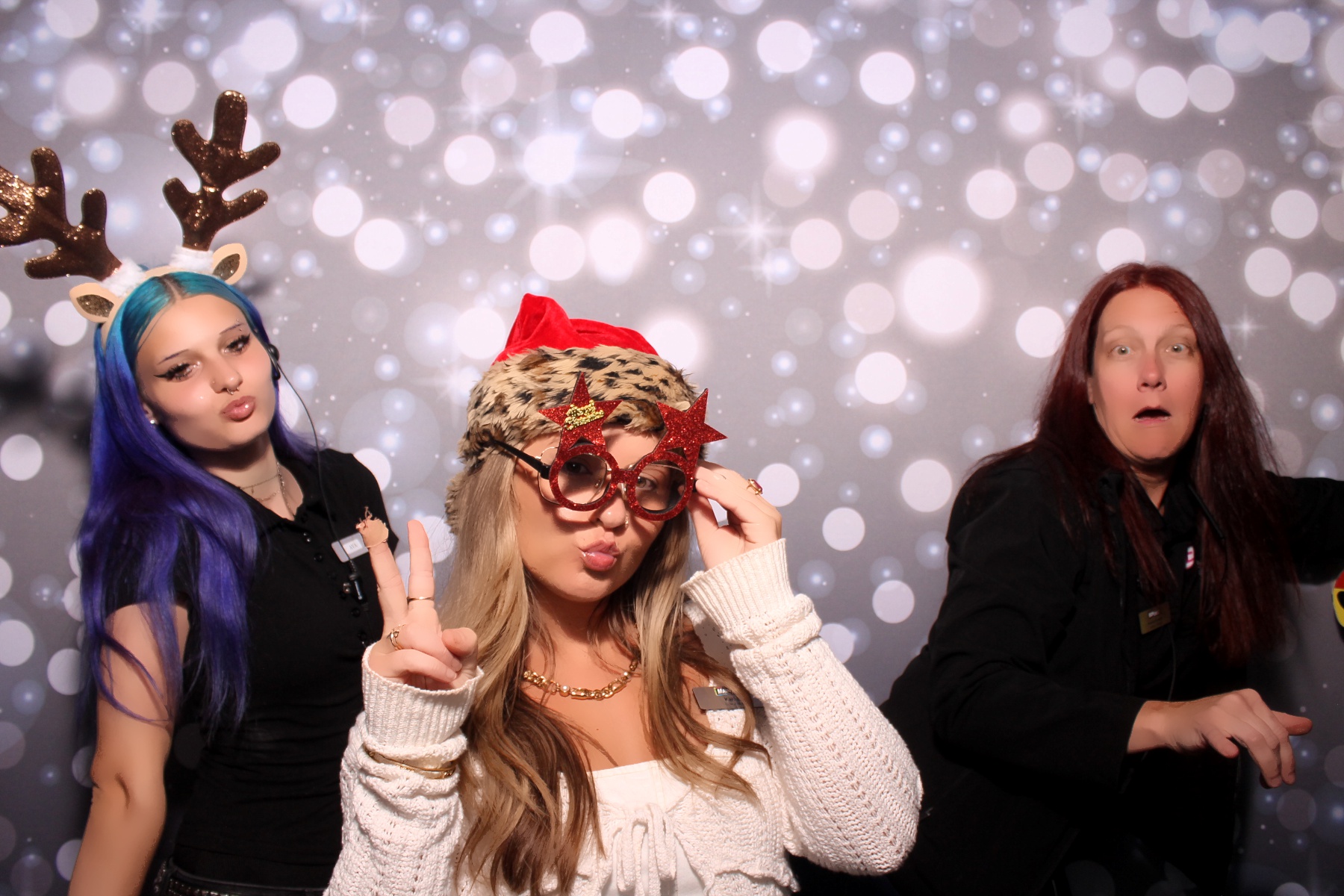 Christmas in July!! | View more photos from the event at gallery.photoboothcincy.com/u/PhotoBoothCincy/Christmas-in-July