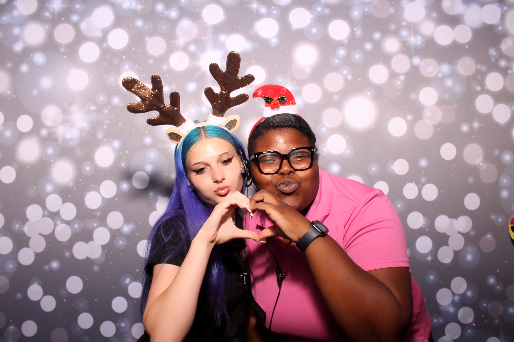 Christmas in July!! | View more photos from the event at gallery.photoboothcincy.com/u/PhotoBoothCincy/Christmas-in-July