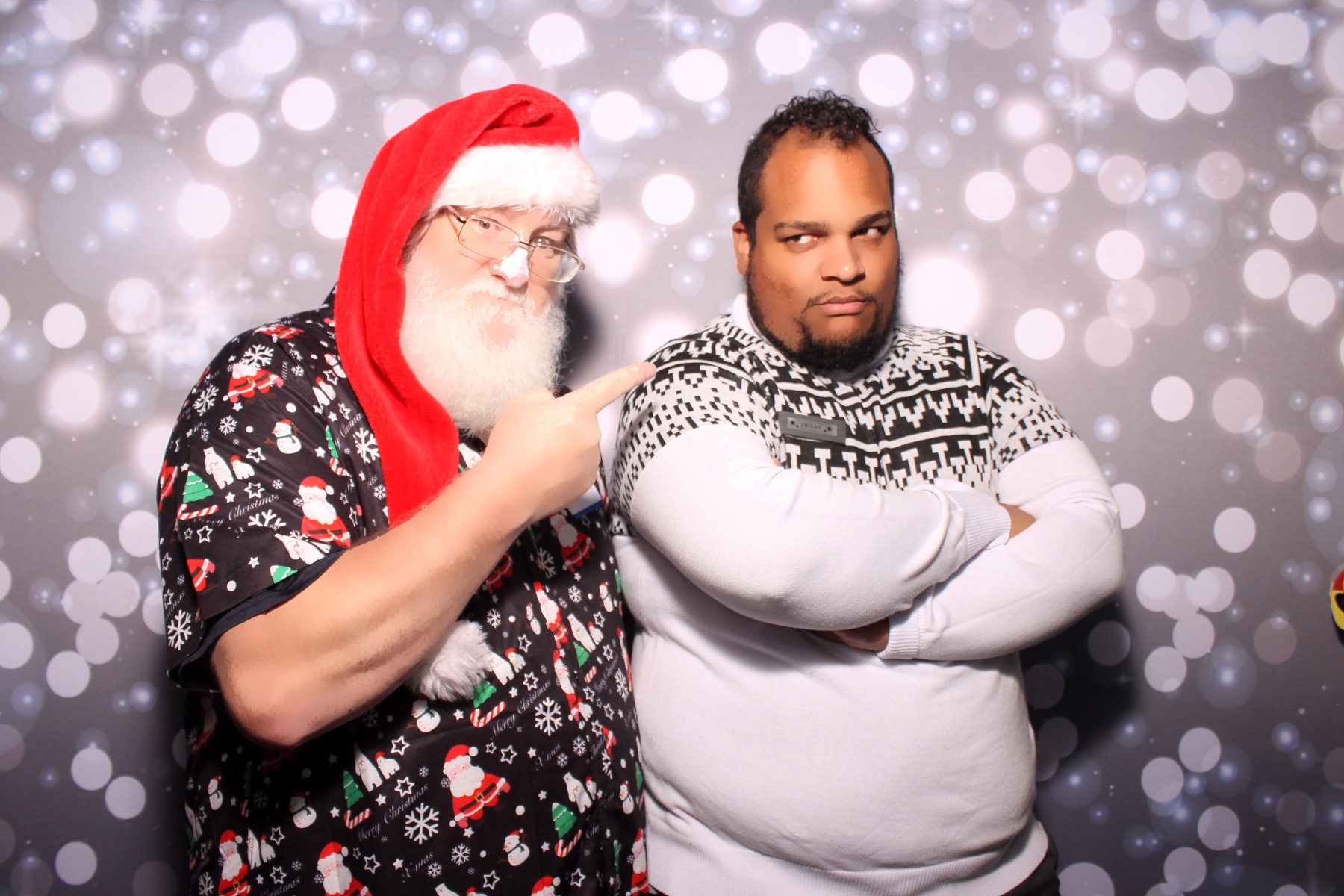 Christmas in July!! | View more photos from the event at gallery.photoboothcincy.com/u/PhotoBoothCincy/Christmas-in-July
