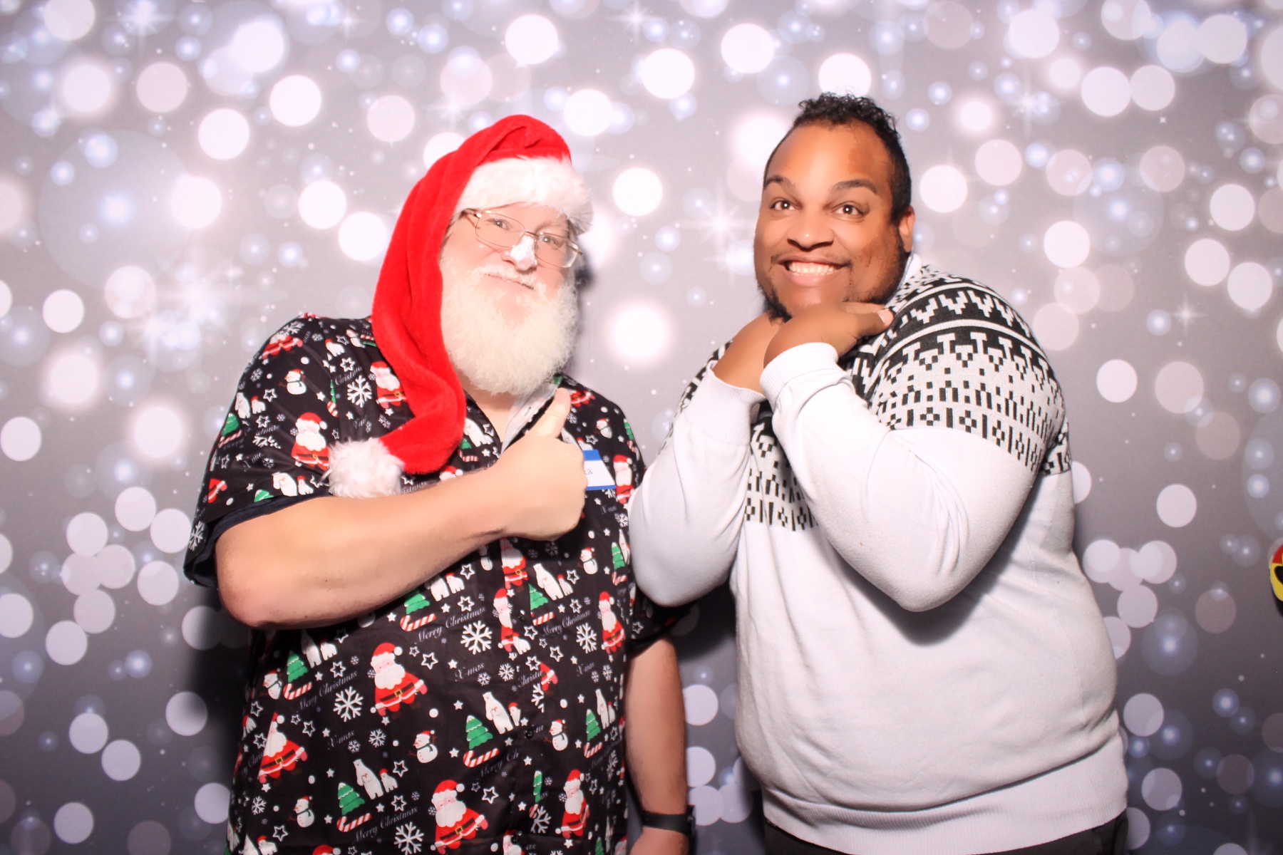 Christmas in July!! | View more photos from the event at gallery.photoboothcincy.com/u/PhotoBoothCincy/Christmas-in-July