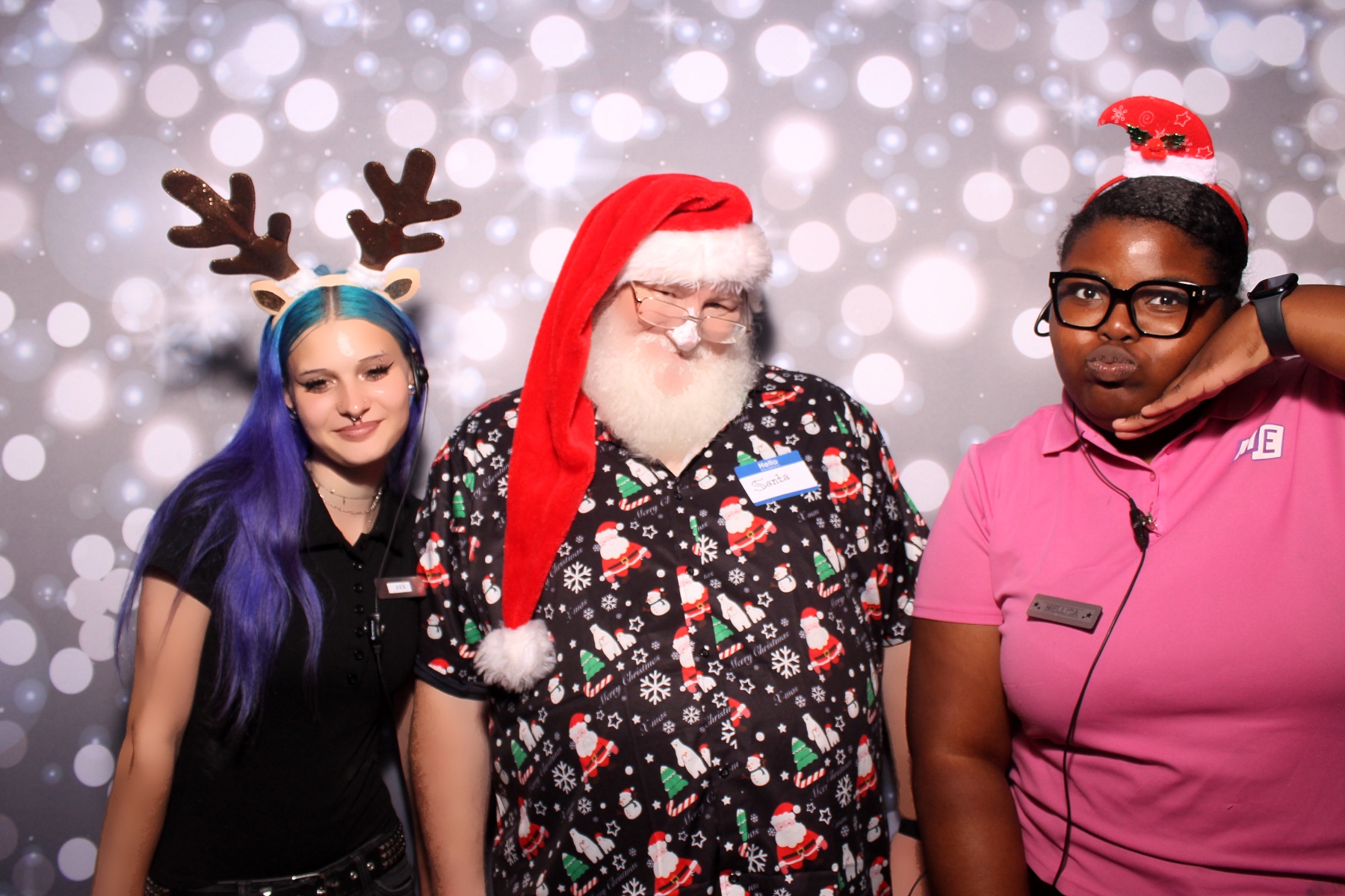 Christmas in July!! | View more photos from the event at gallery.photoboothcincy.com/u/PhotoBoothCincy/Christmas-in-July