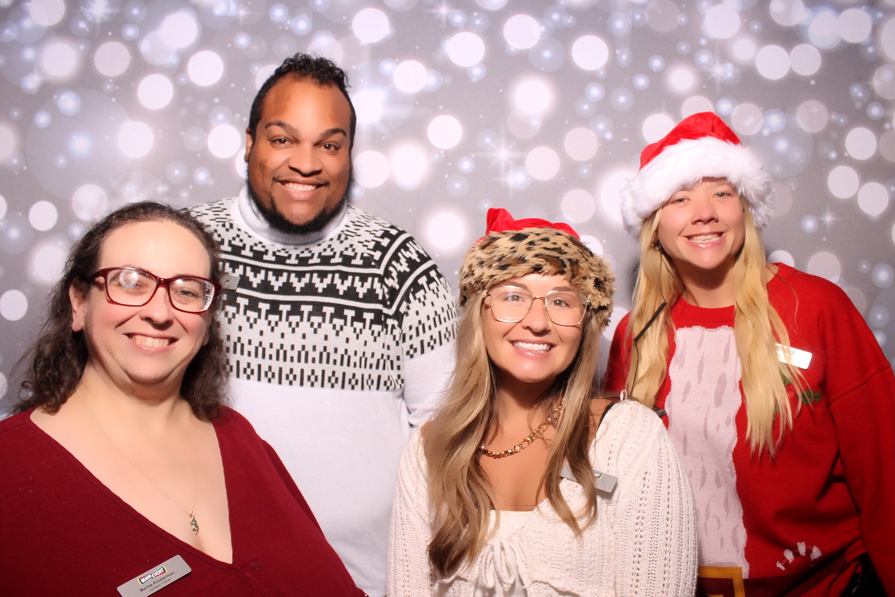 Christmas in July!! | View more photos from the event at gallery.photoboothcincy.com/u/PhotoBoothCincy/Christmas-in-July