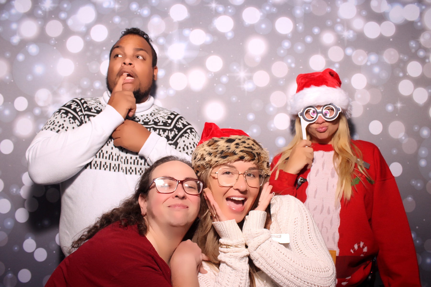 Christmas in July!! | View more photos from the event at gallery.photoboothcincy.com/u/PhotoBoothCincy/Christmas-in-July