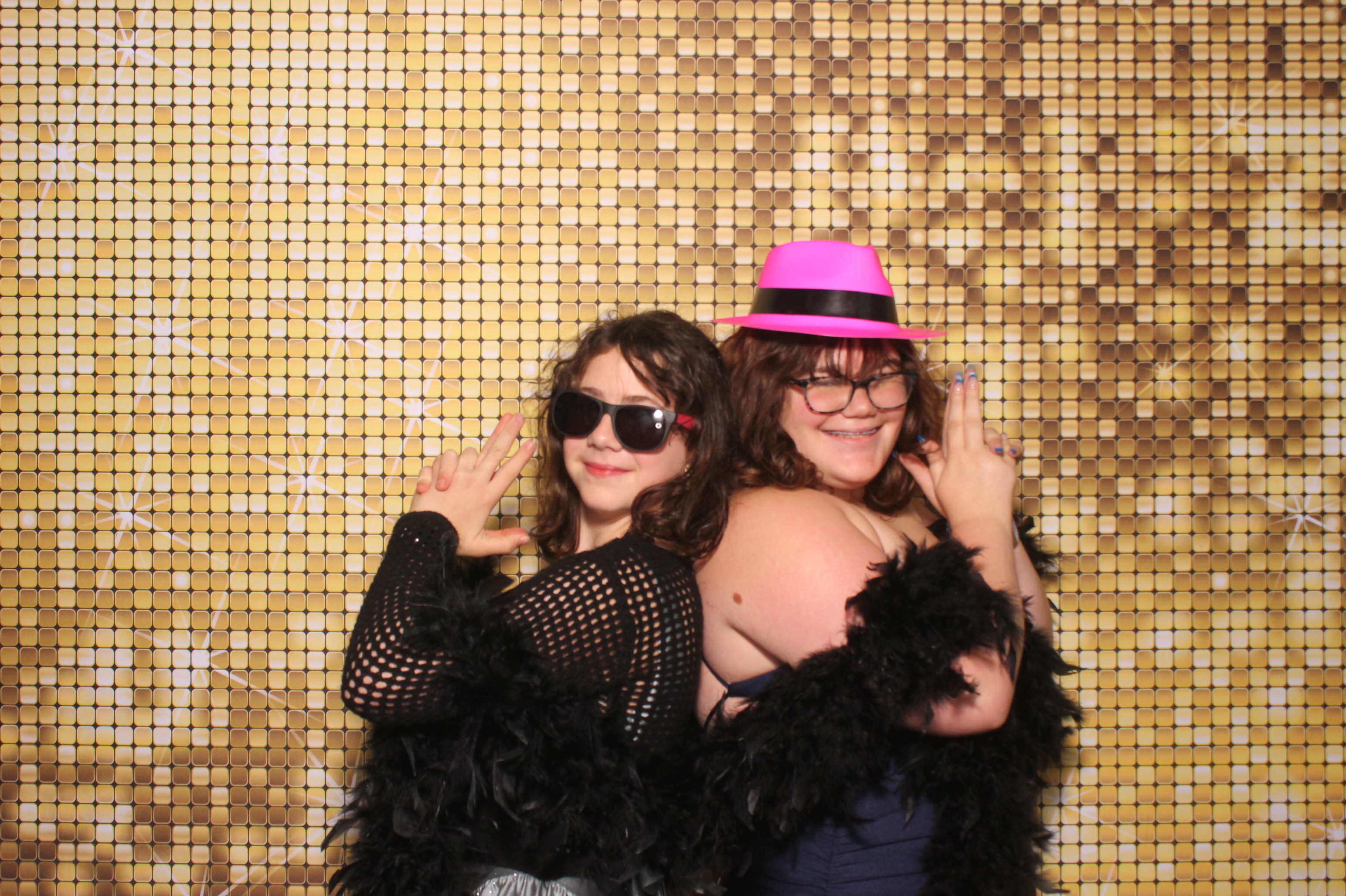 Clementine’s Bat Mitzvah | View more photos from the event at gallery.photoboothcincy.com/u/PhotoBoothCincy/Clementine’s-Bat-Mitzvah