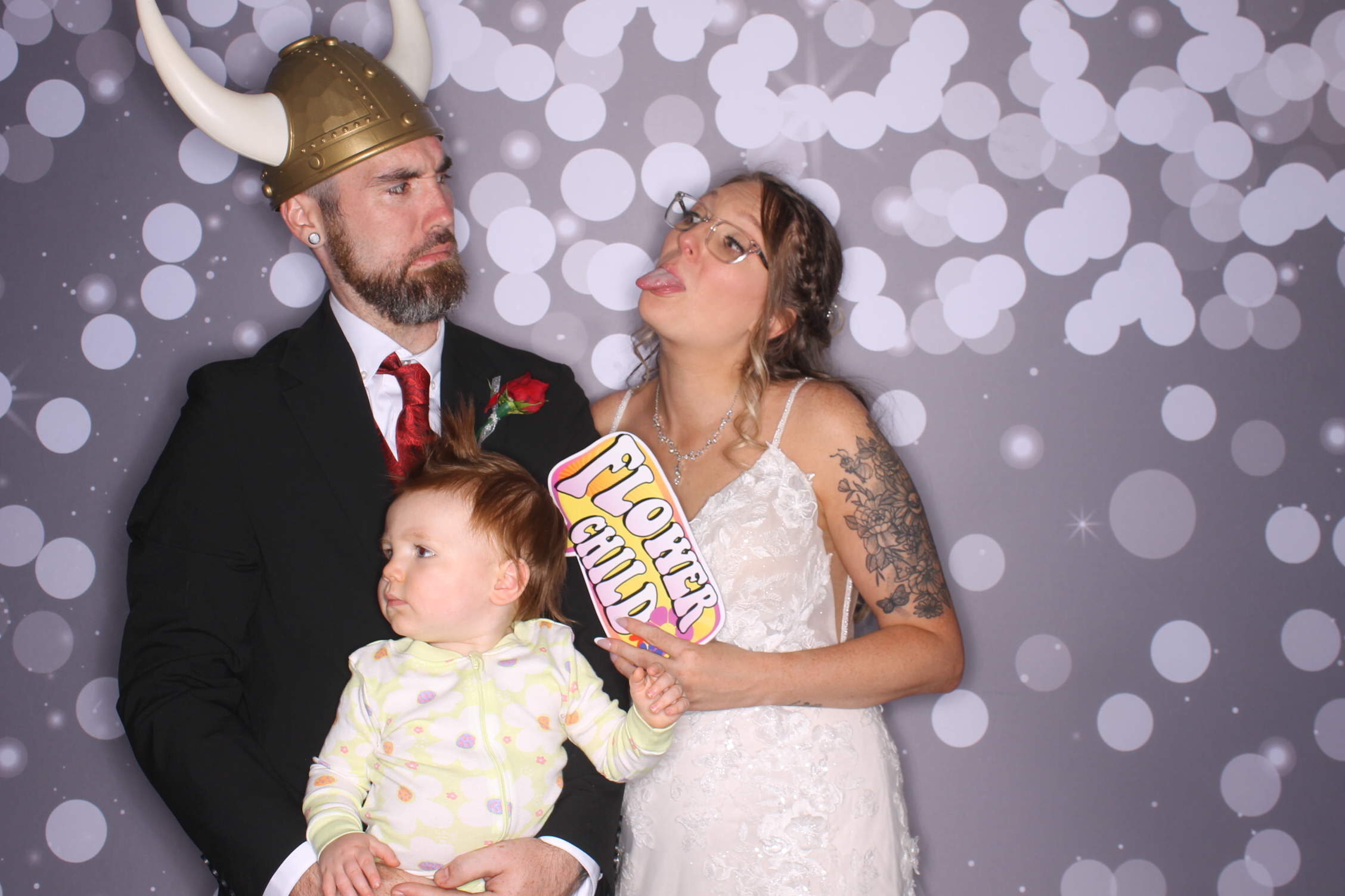 Cody & Alecia | View more photos from the event at gallery.photoboothcincy.com/u/PhotoBoothCincy/Cody-Alecia