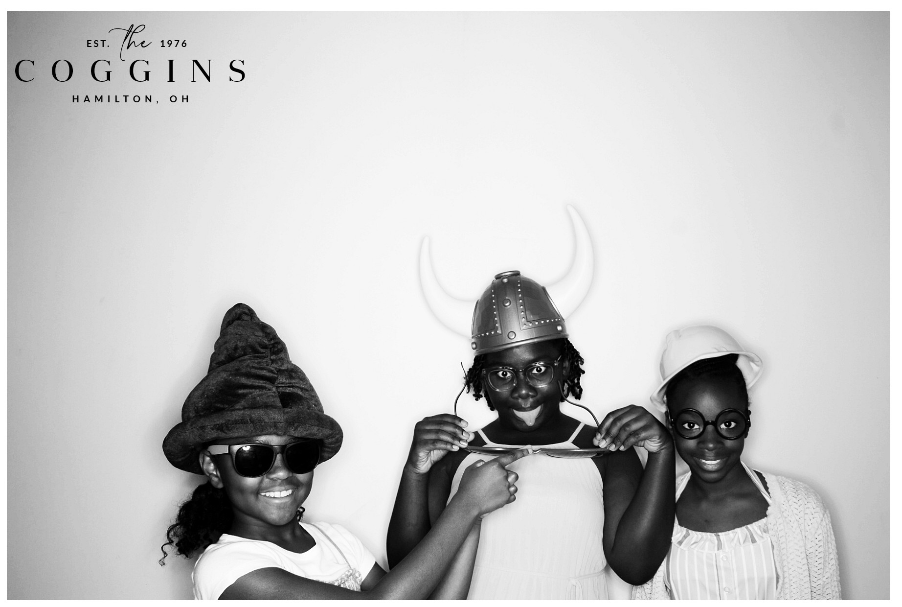 Coggins Wedding | View more photos from the event at gallery.photoboothcincy.com/u/PhotoBoothCincy/Coggins-Wedding