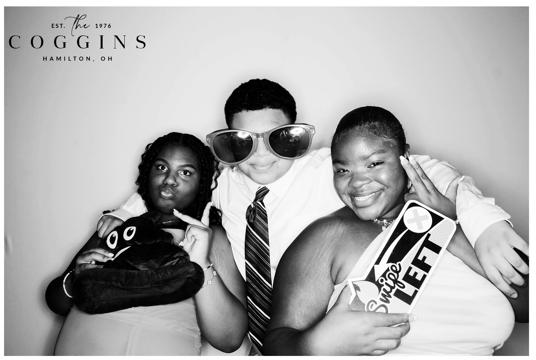 Coggins Wedding | View more photos from the event at gallery.photoboothcincy.com/u/PhotoBoothCincy/Coggins-Wedding