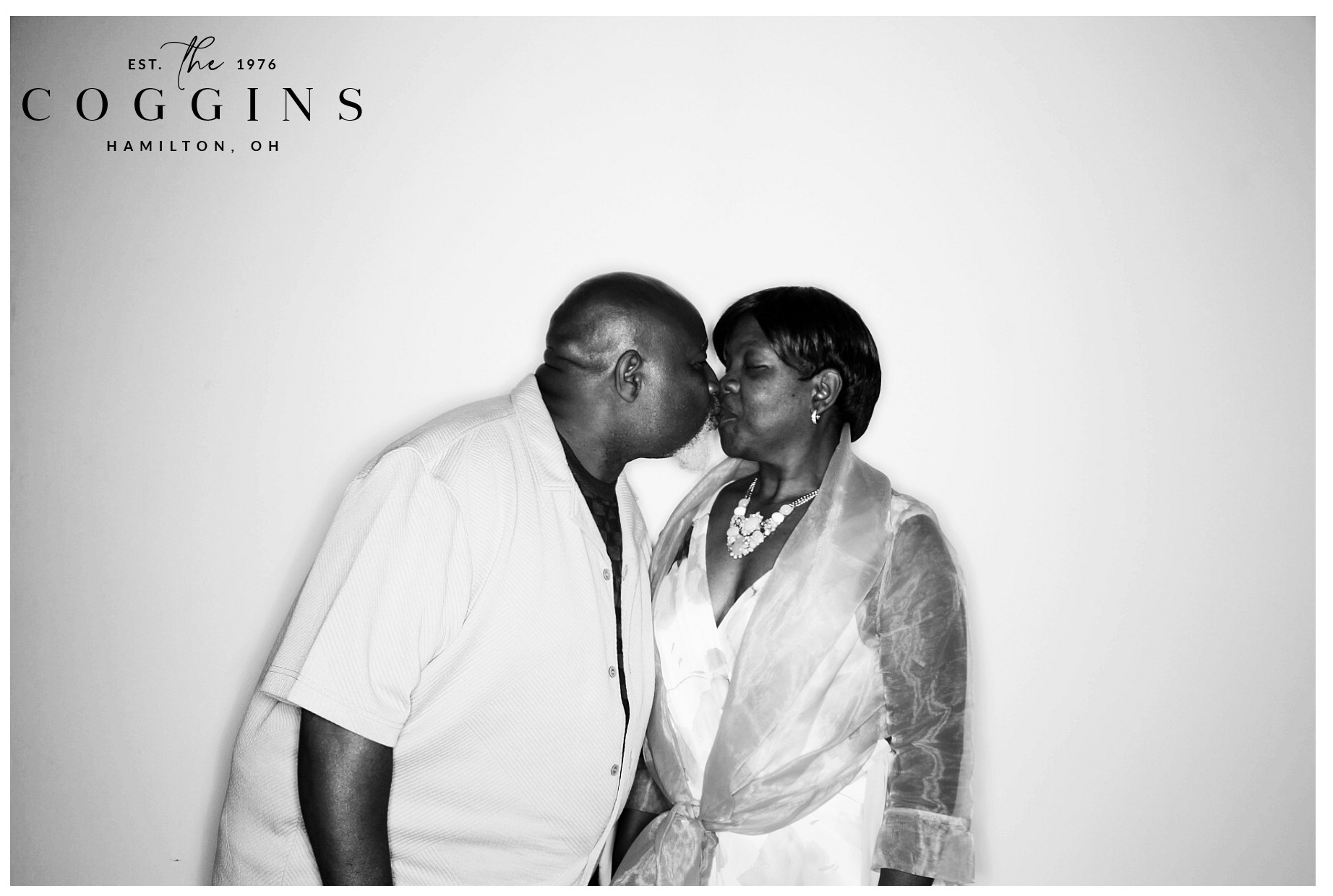 Coggins Wedding | View more photos from the event at gallery.photoboothcincy.com/u/PhotoBoothCincy/Coggins-Wedding
