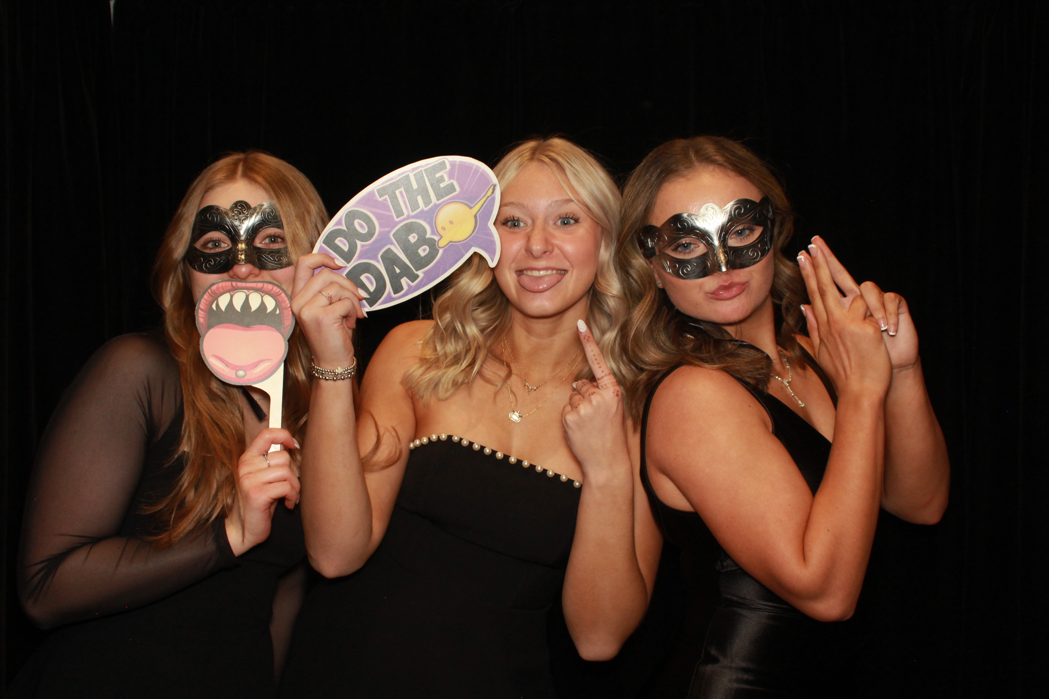 Conner HS Prom | View more photos from the event at gallery.photoboothcincy.com/u/PhotoBoothCincy/Conner-HS-Prom