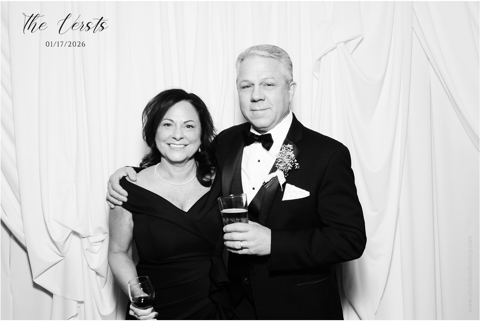 Conner & Madison | View more photos from the event at gallery.photoboothcincy.com/u/PhotoBoothCincy/Conner-Madison