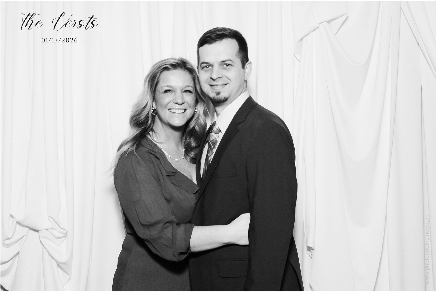 Conner & Madison | View more photos from the event at gallery.photoboothcincy.com/u/PhotoBoothCincy/Conner-Madison
