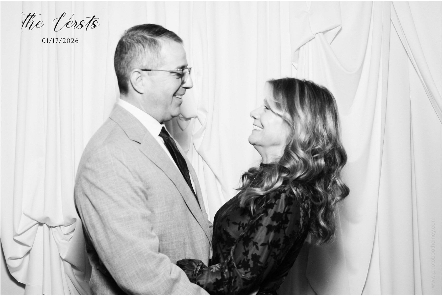 Conner & Madison | View more photos from the event at gallery.photoboothcincy.com/u/PhotoBoothCincy/Conner-Madison