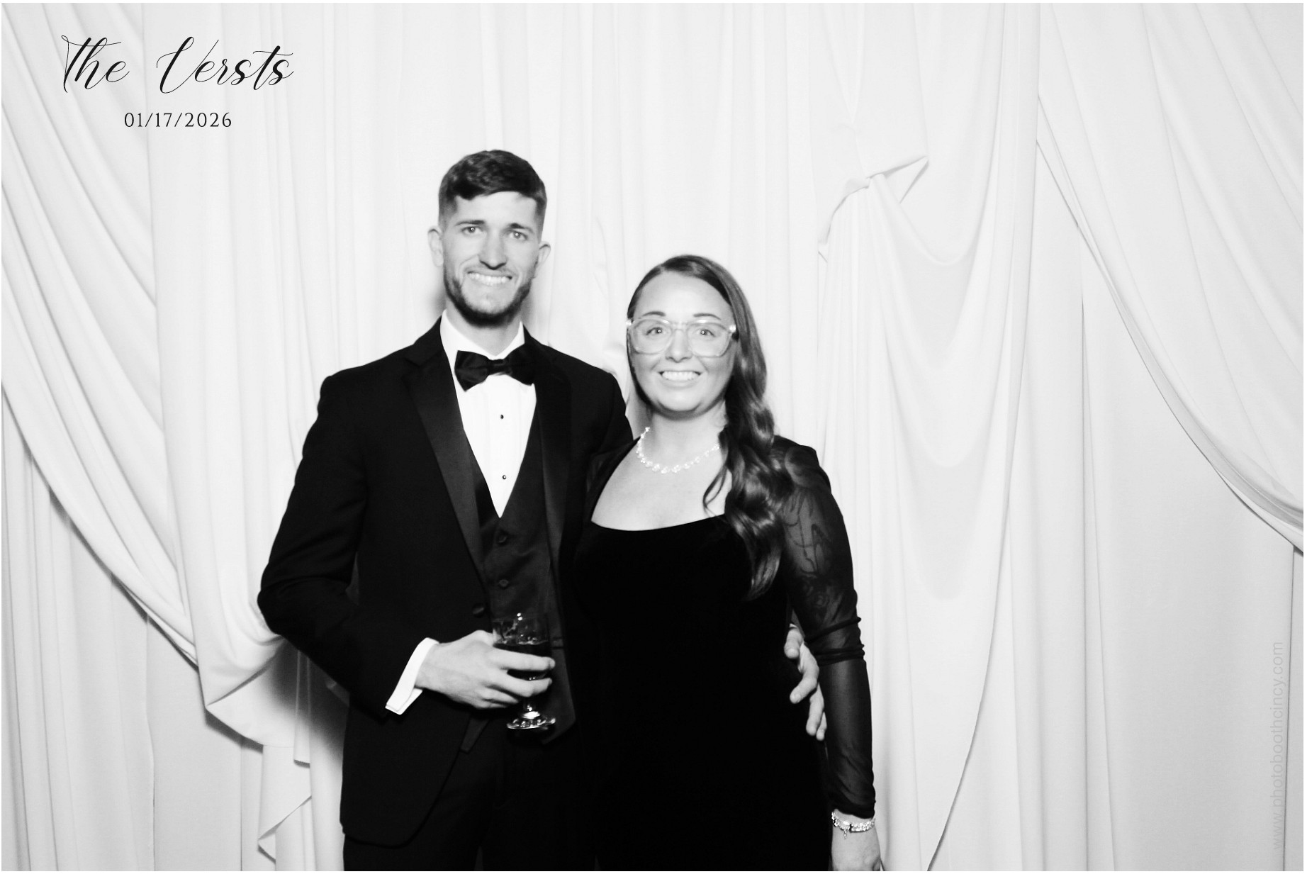 Conner & Madison | View more photos from the event at gallery.photoboothcincy.com/u/PhotoBoothCincy/Conner-Madison