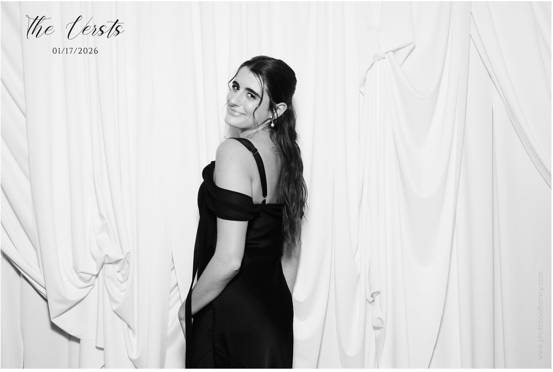 Conner & Madison | View more photos from the event at gallery.photoboothcincy.com/u/PhotoBoothCincy/Conner-Madison