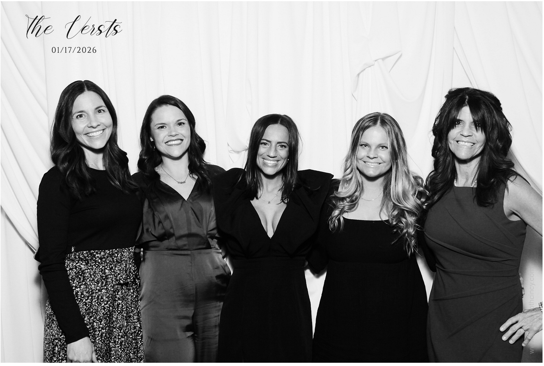 Conner & Madison | View more photos from the event at gallery.photoboothcincy.com/u/PhotoBoothCincy/Conner-Madison