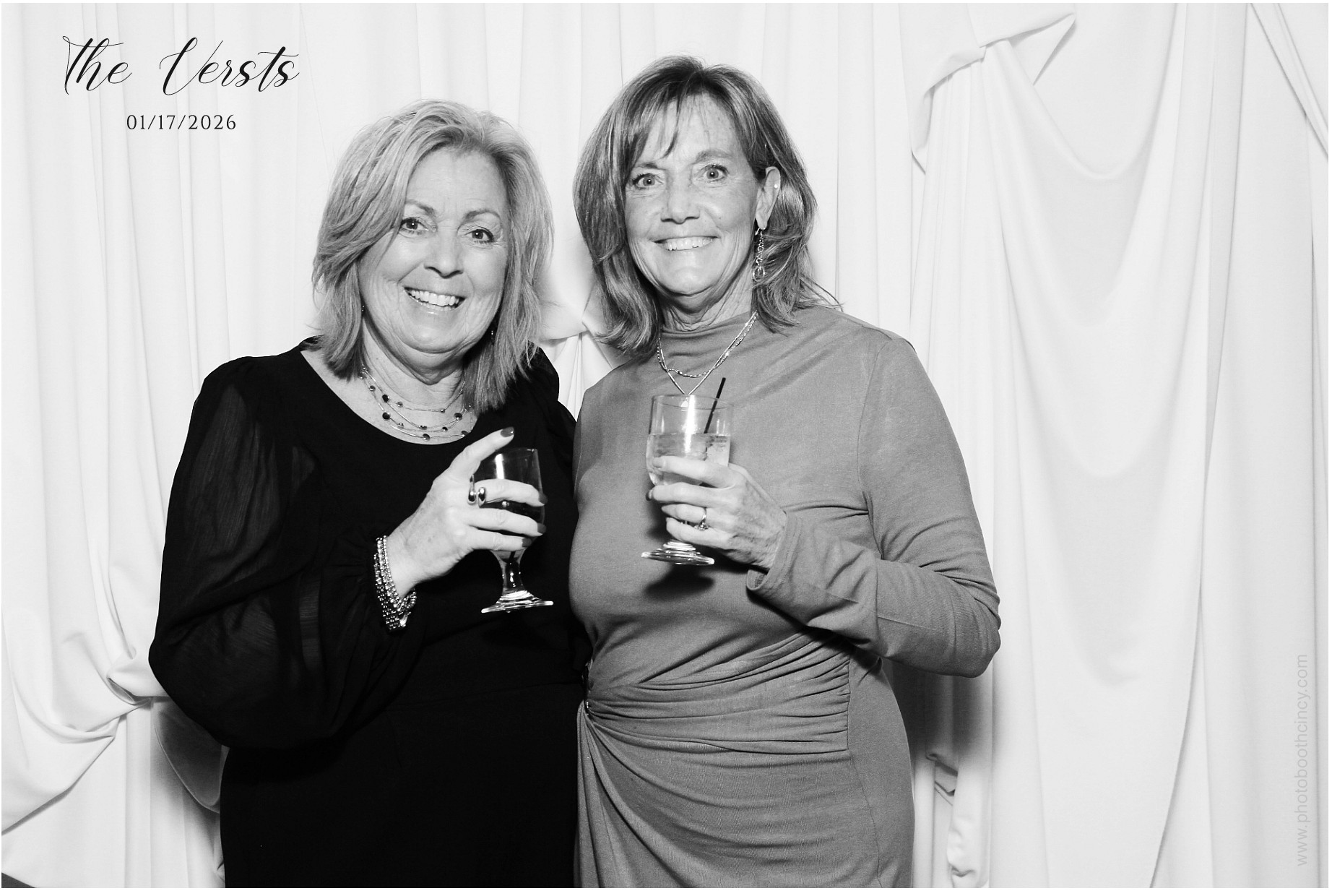 Conner & Madison | View more photos from the event at gallery.photoboothcincy.com/u/PhotoBoothCincy/Conner-Madison