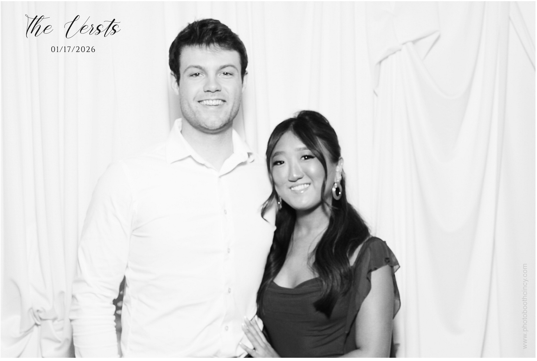 Conner & Madison | View more photos from the event at gallery.photoboothcincy.com/u/PhotoBoothCincy/Conner-Madison