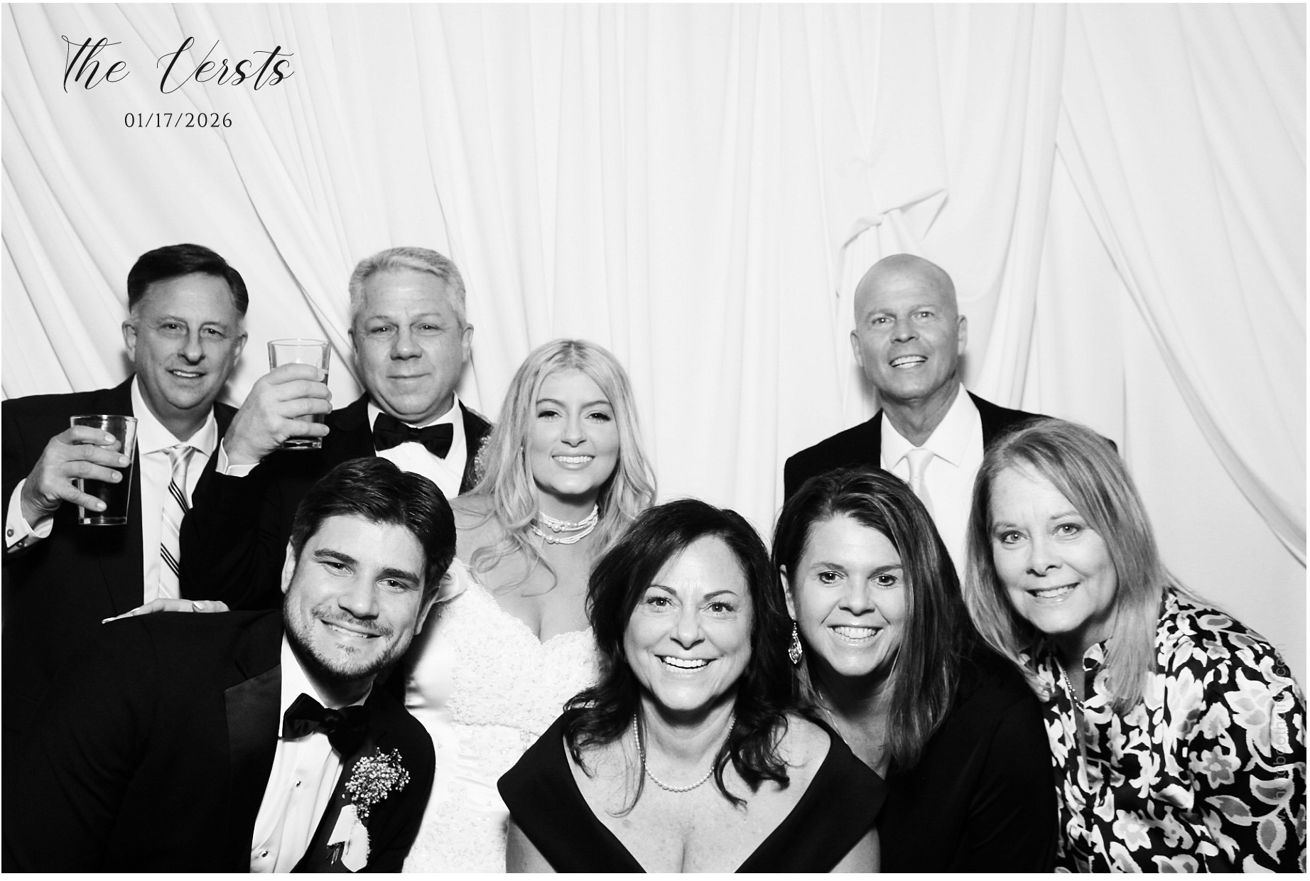 Conner & Madison | View more photos from the event at gallery.photoboothcincy.com/u/PhotoBoothCincy/Conner-Madison