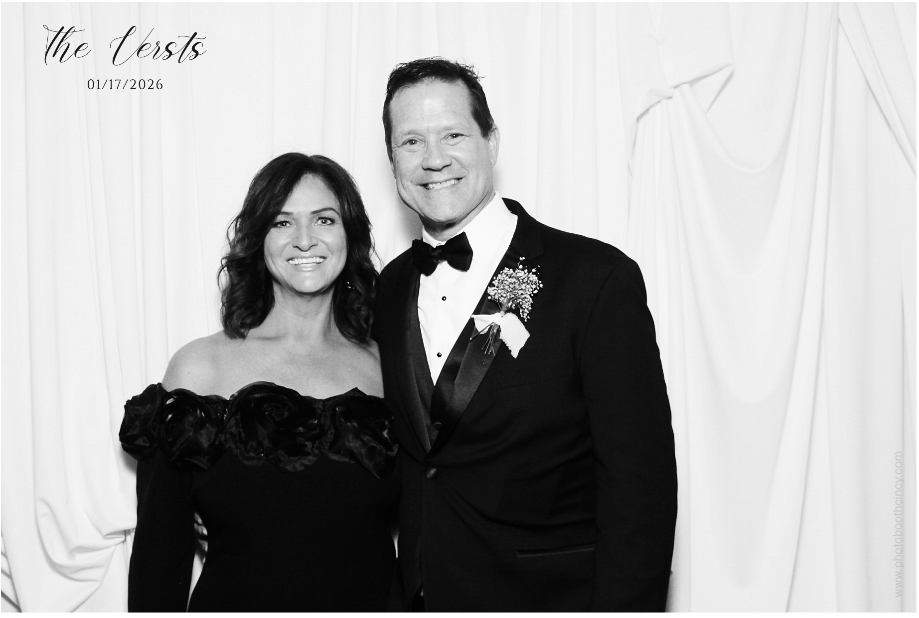 Conner & Madison | View more photos from the event at gallery.photoboothcincy.com/u/PhotoBoothCincy/Conner-Madison