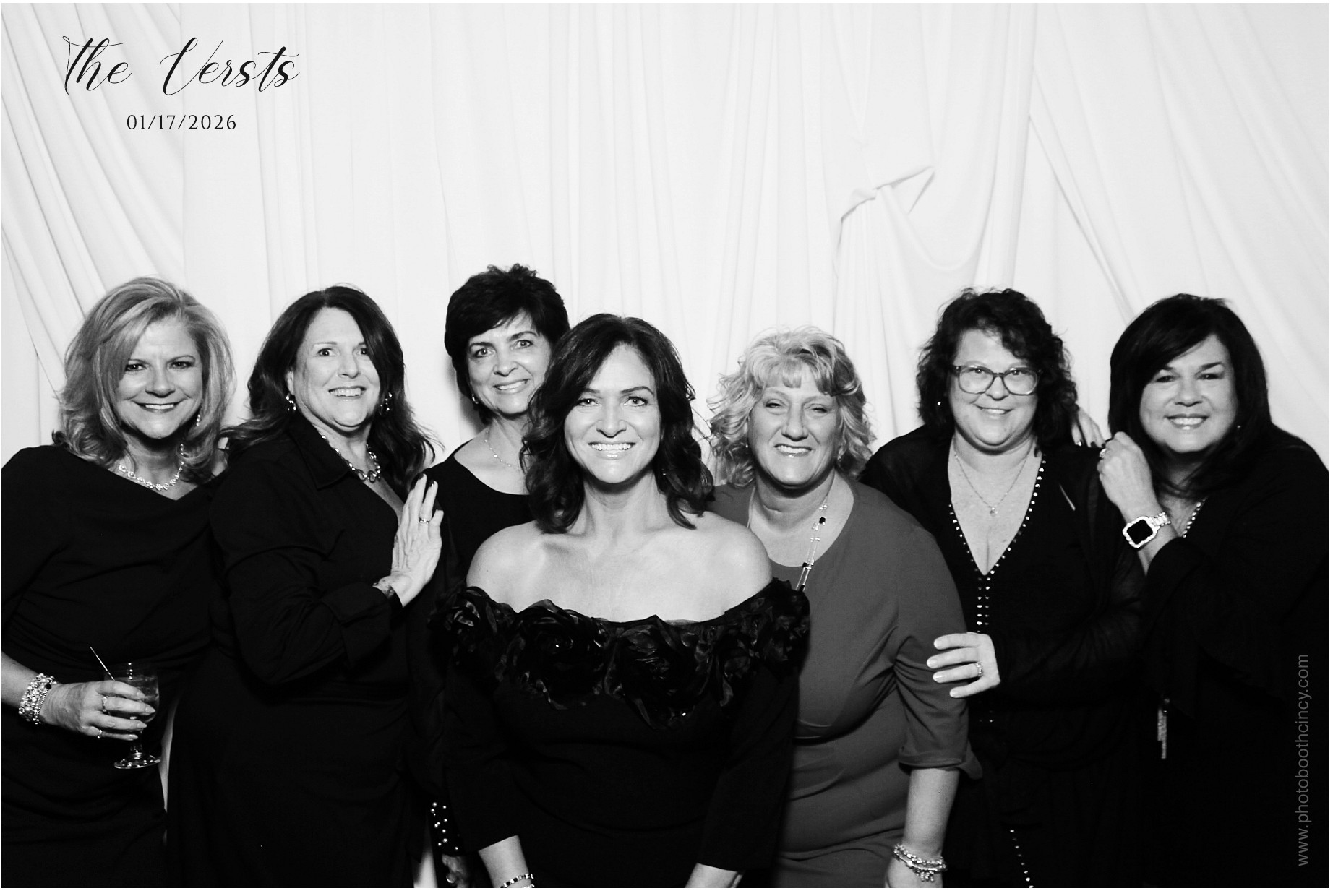 Conner & Madison | View more photos from the event at gallery.photoboothcincy.com/u/PhotoBoothCincy/Conner-Madison