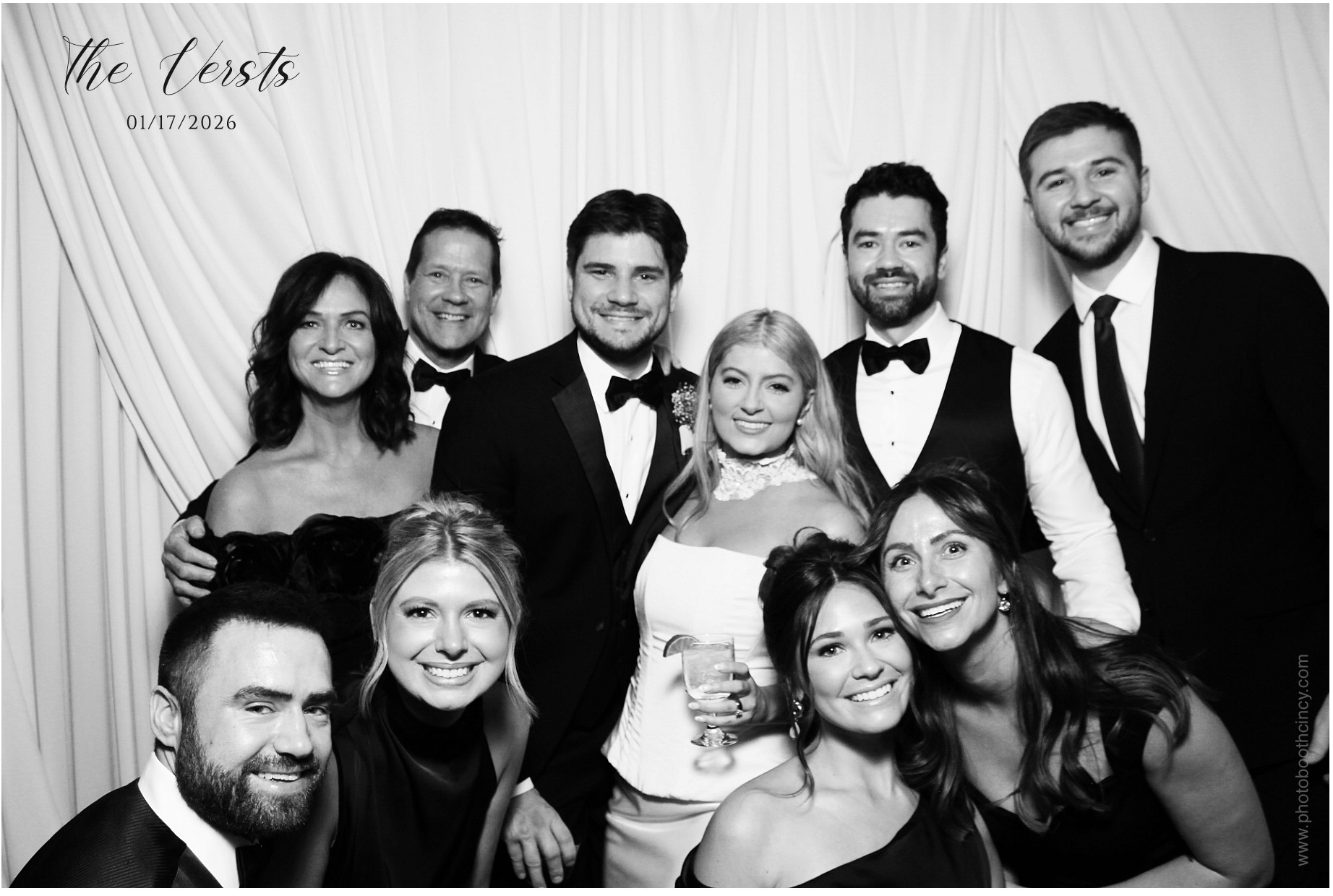 Conner & Madison | View more photos from the event at gallery.photoboothcincy.com/u/PhotoBoothCincy/Conner-Madison